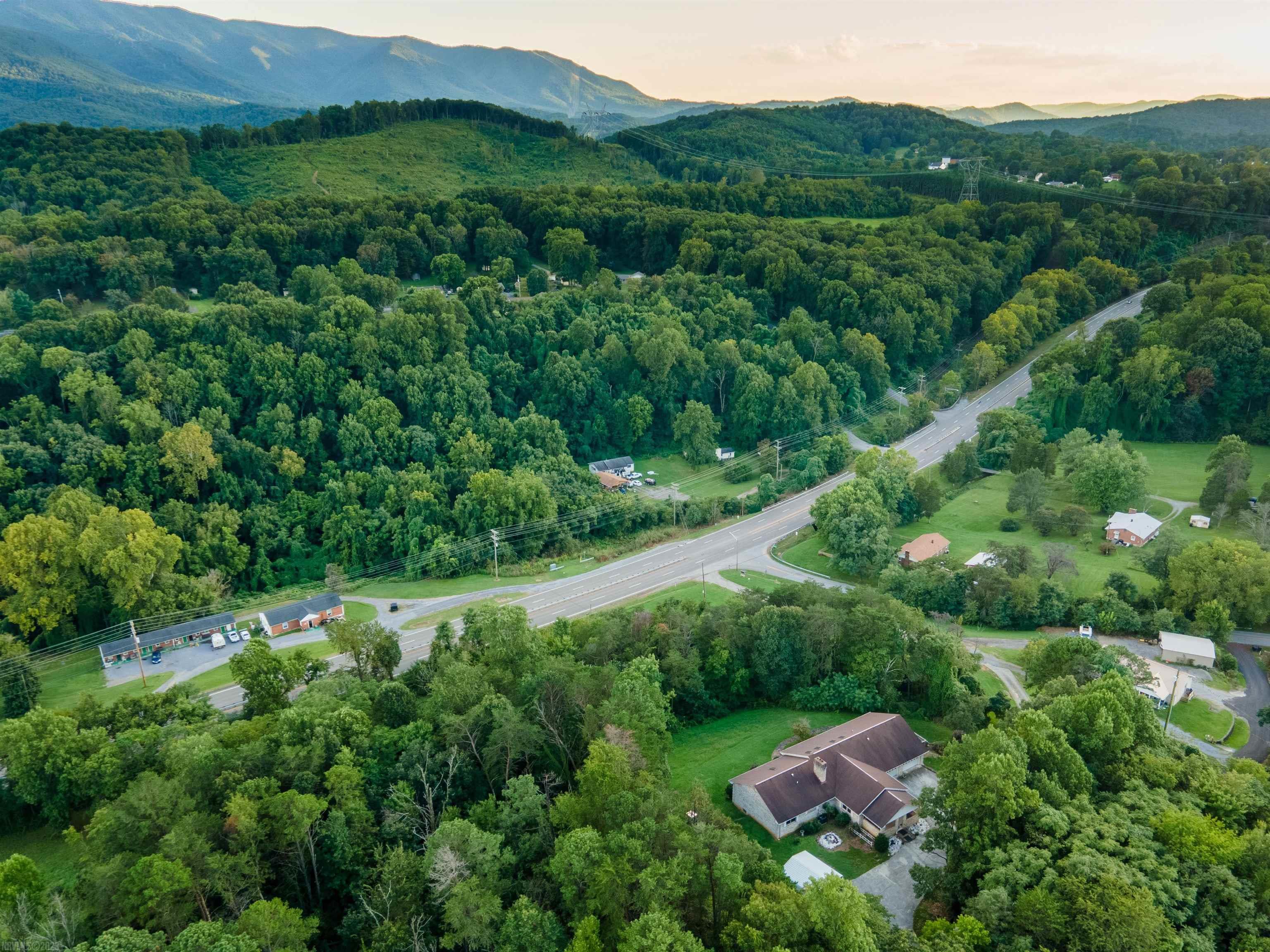 4901 Glenvar Hights Boulevard Salem VA 24153