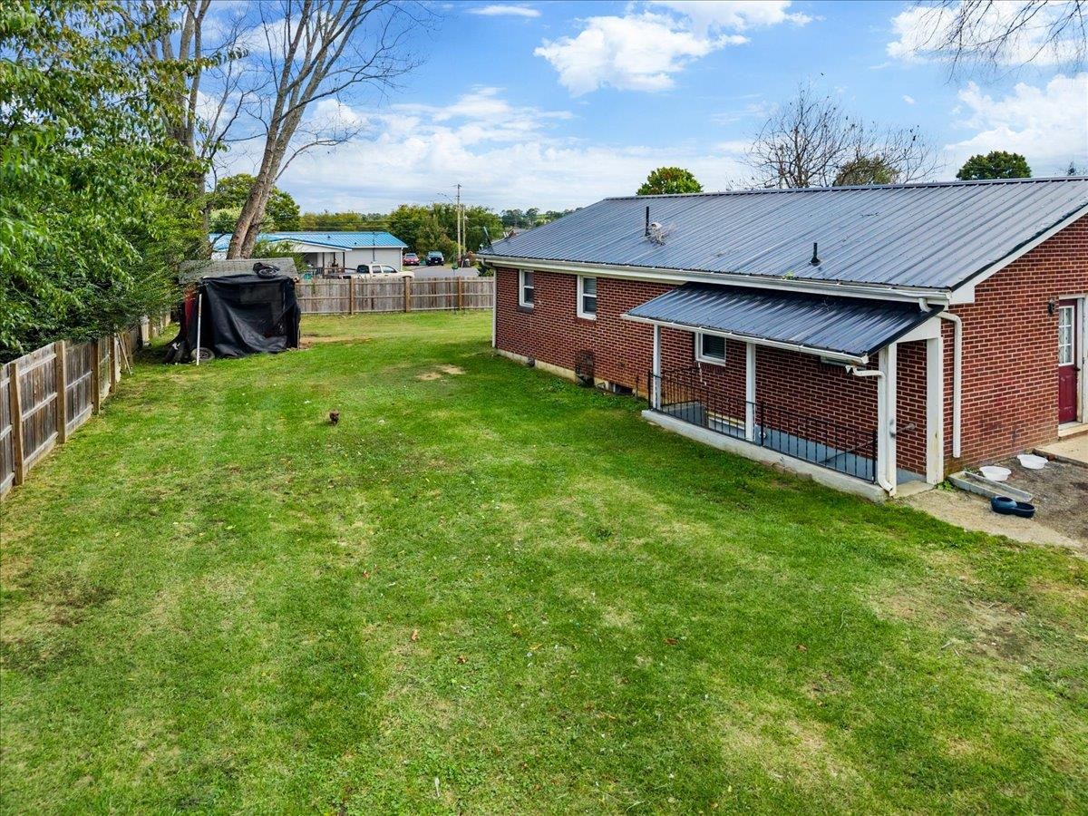 133 West Avenue Dublin VA 24084