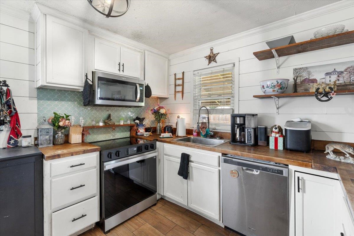 133 West Avenue Dublin VA 24084