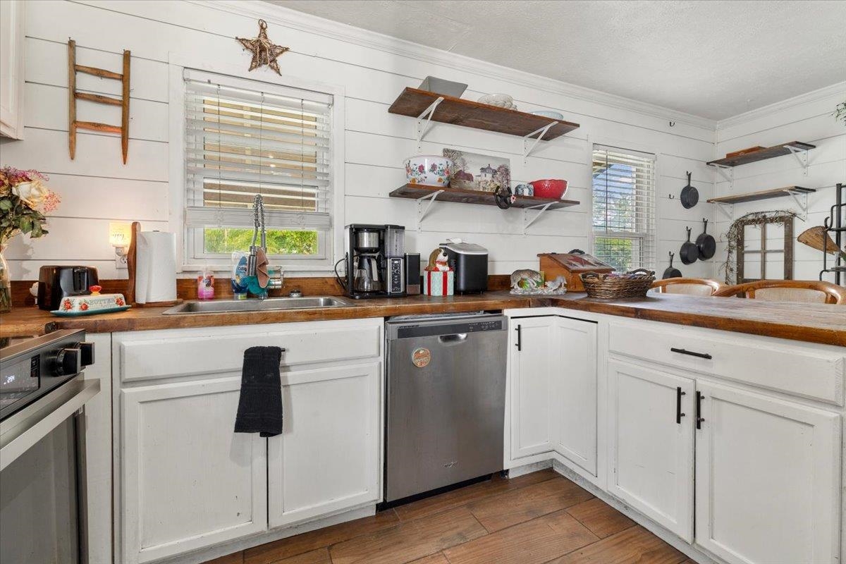 133 West Avenue Dublin VA 24084