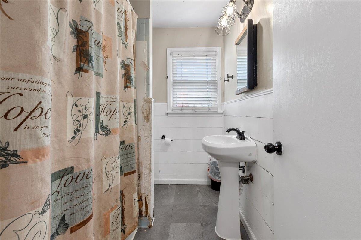133 West Avenue Dublin VA 24084