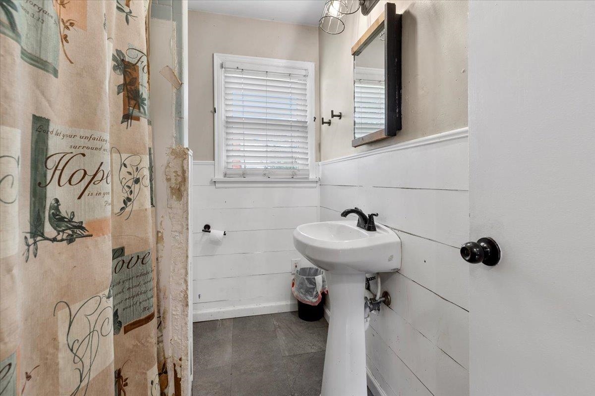 133 West Avenue Dublin VA 24084