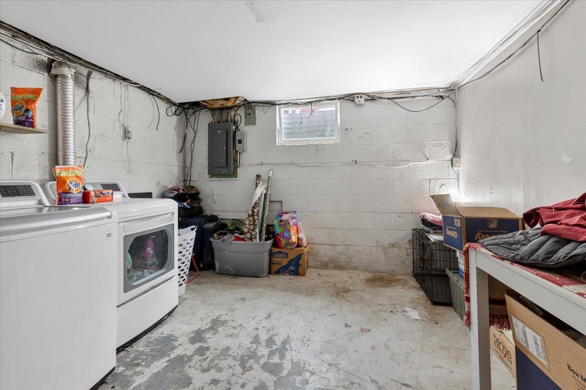 133 West Avenue Dublin VA 24084