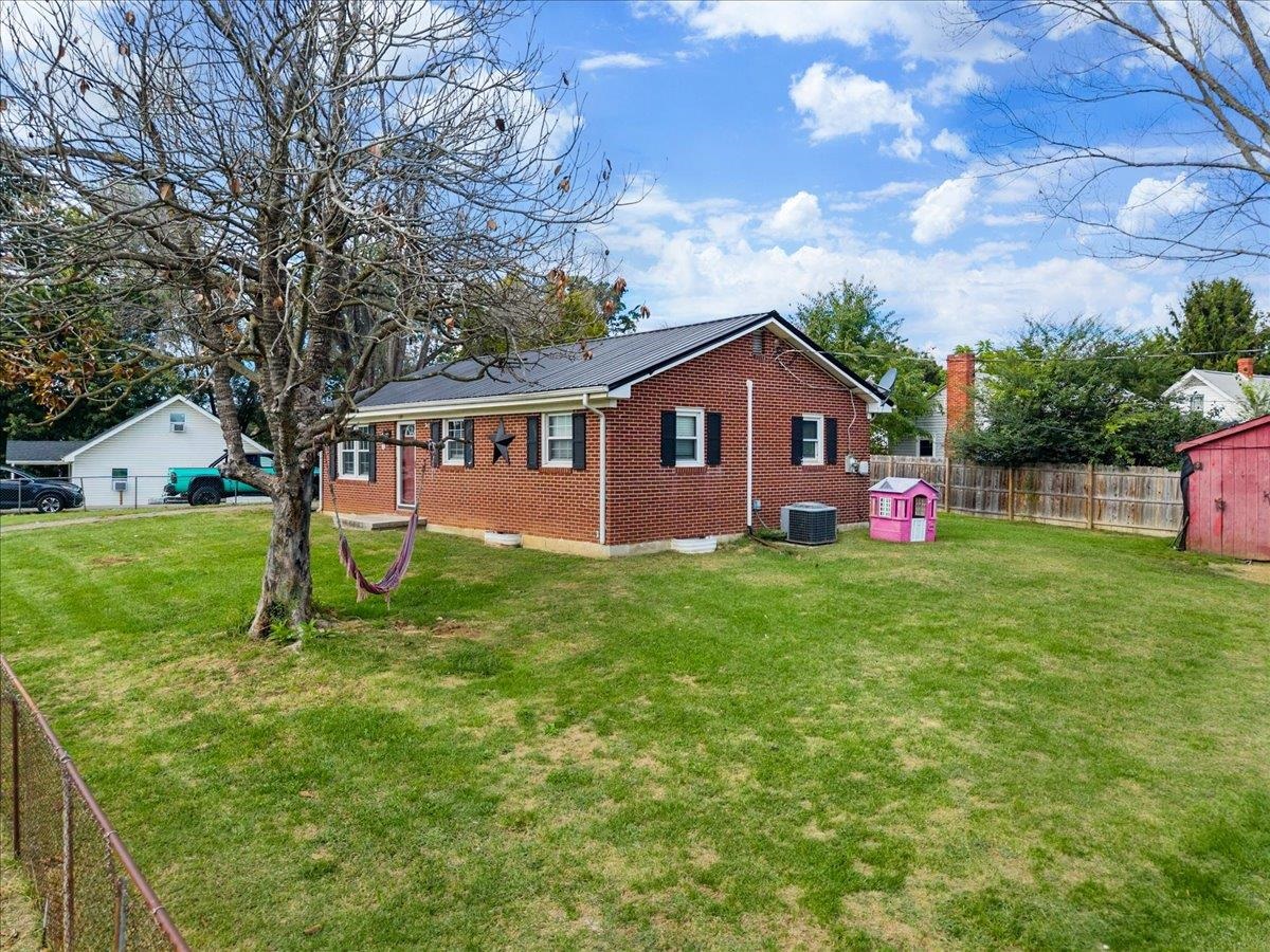 133 West Avenue Dublin VA 24084