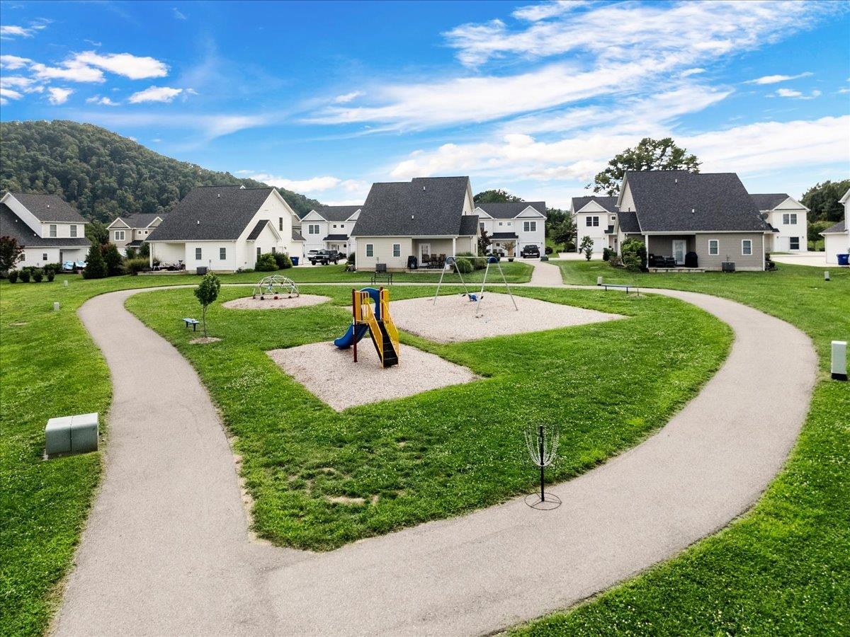 335 Bernies Way Elliston VA 24087