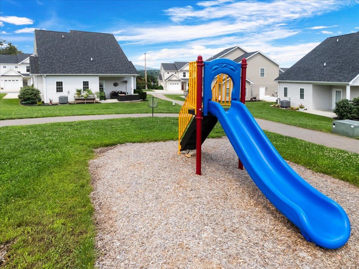335 Bernies Way Elliston VA 24087