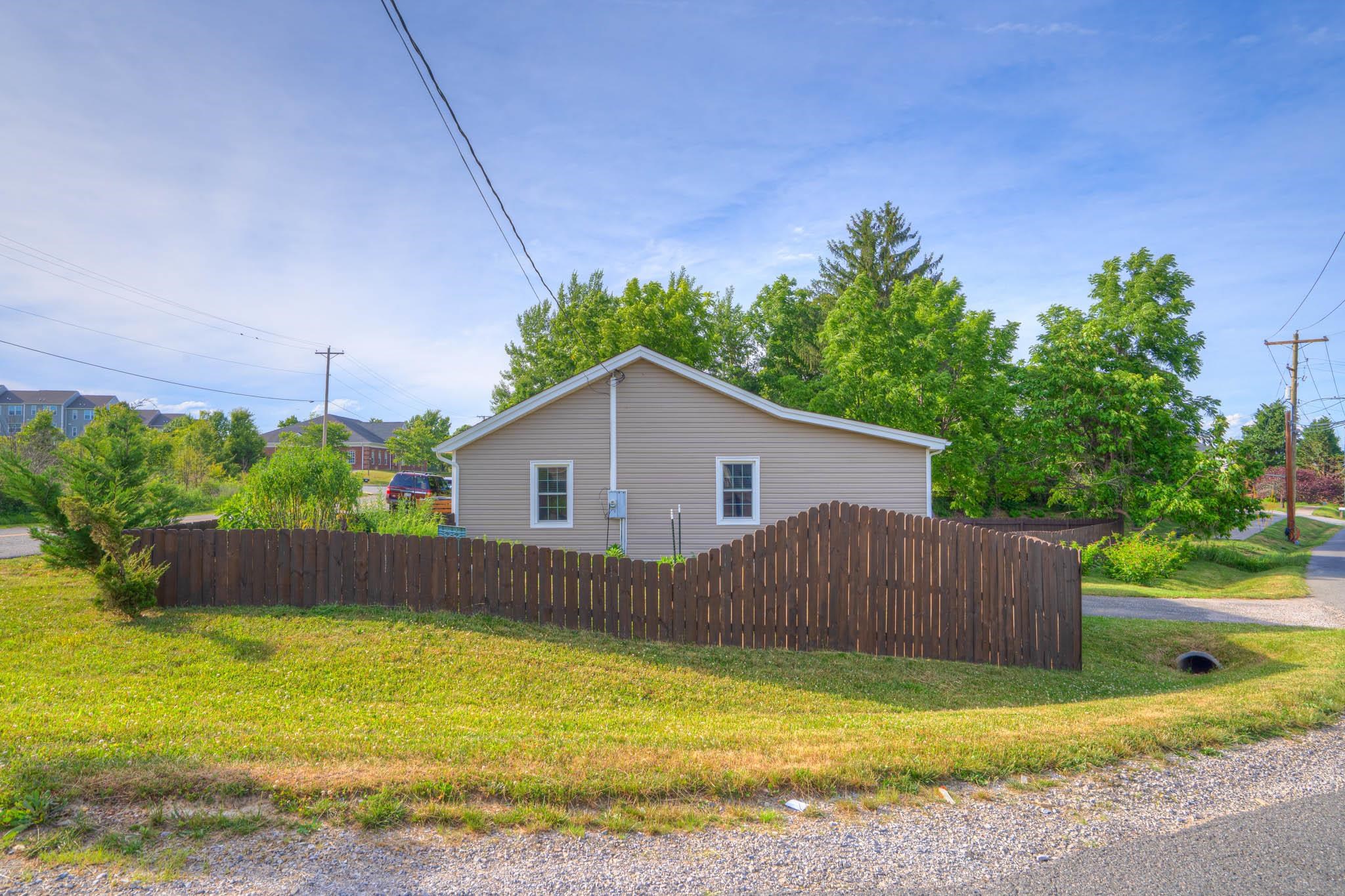 1215 Moose Drive Christiansburg VA 24073