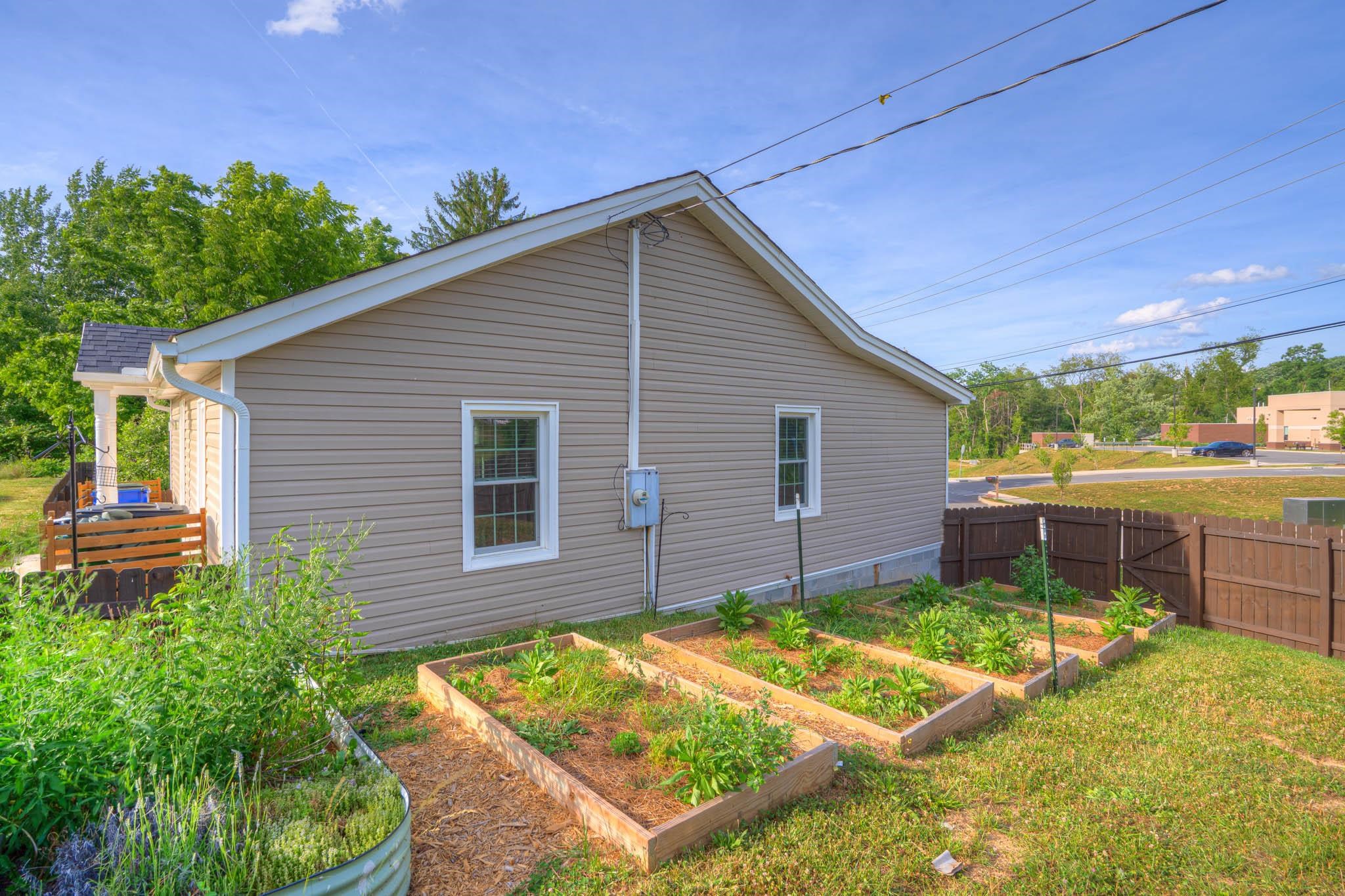 1215 Moose Drive Christiansburg VA 24073