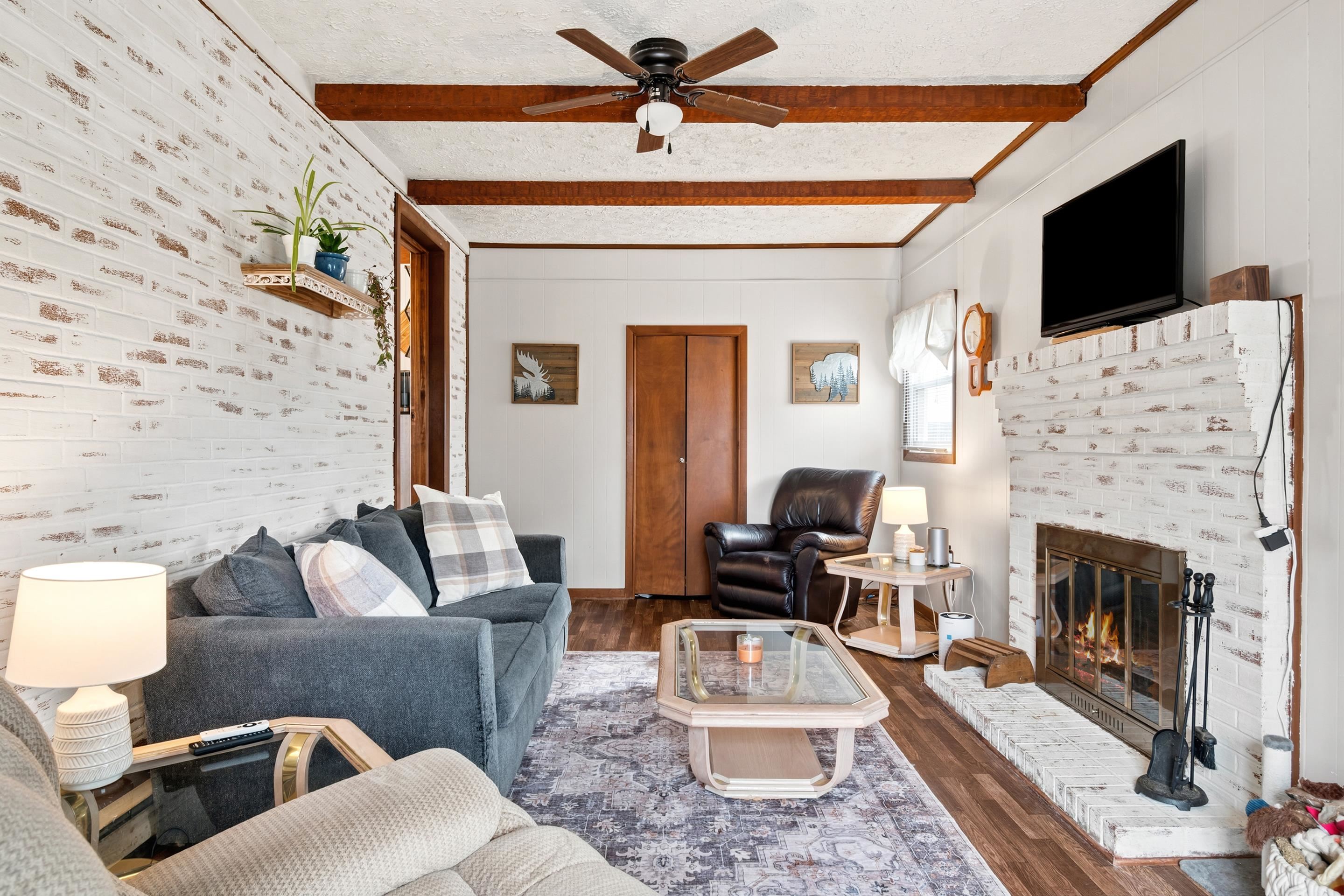 6764 Washington Avenue Fairlawn VA 24141