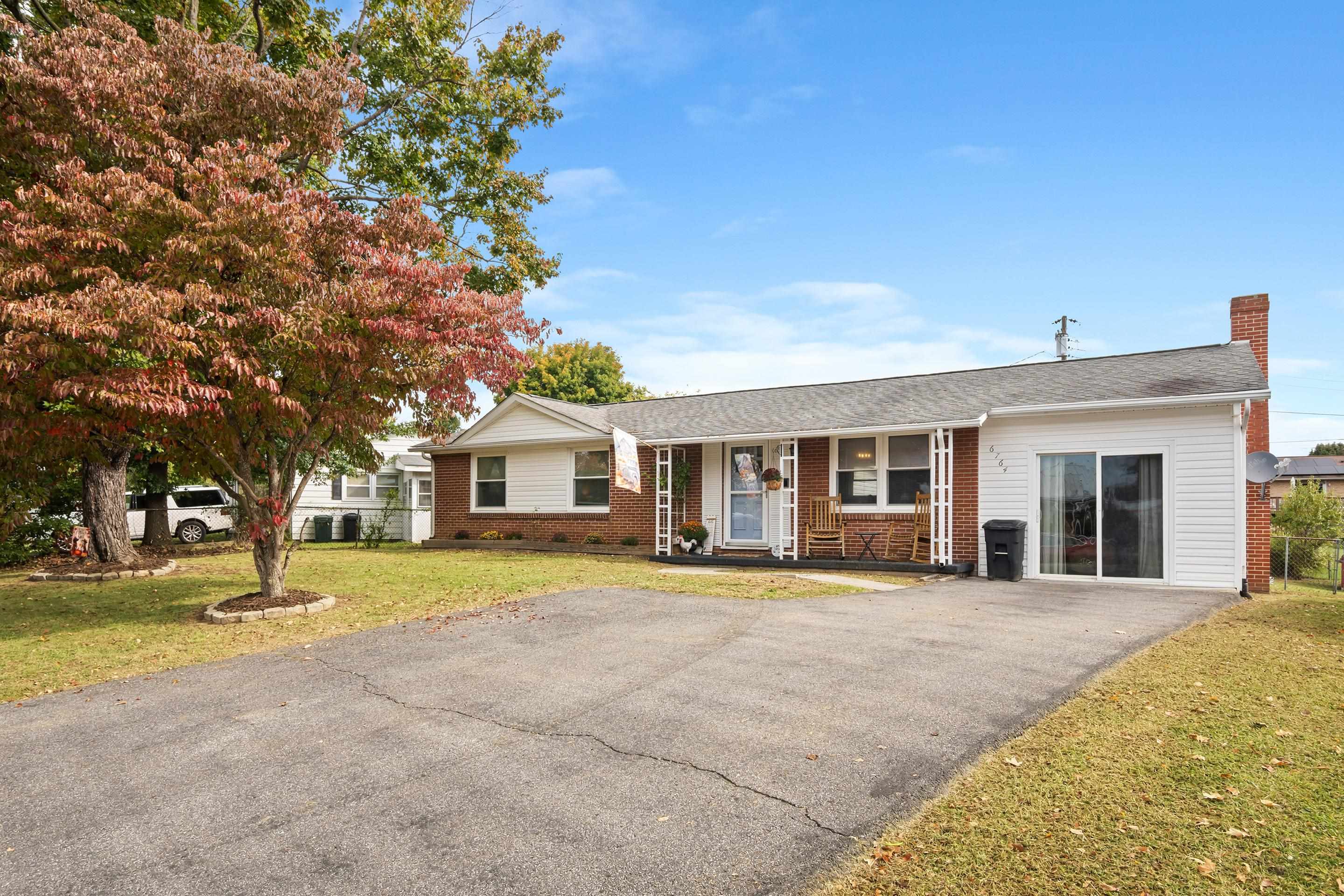 6764 Washington Avenue Fairlawn VA 24141