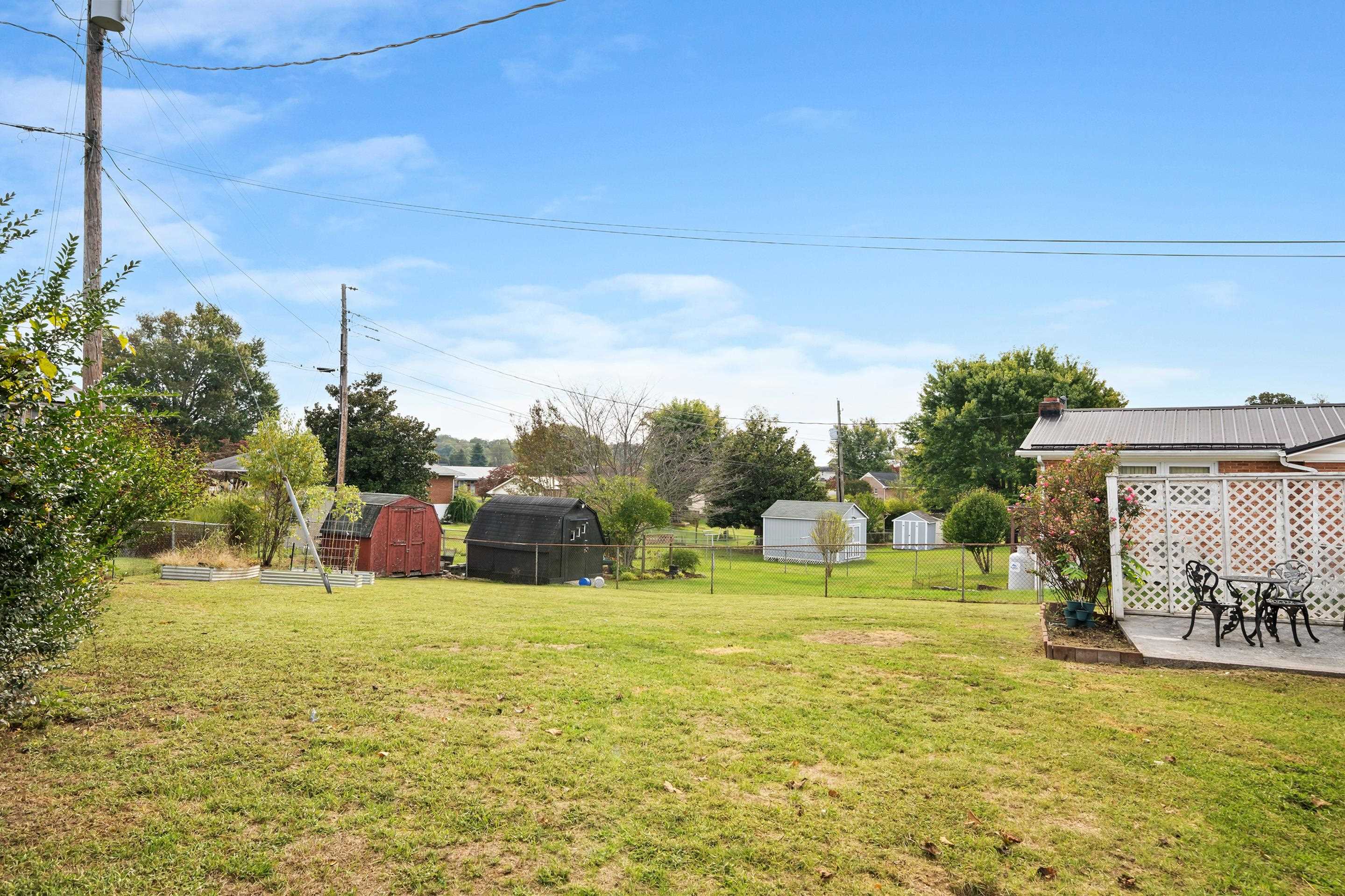 6764 Washington Avenue Fairlawn VA 24141
