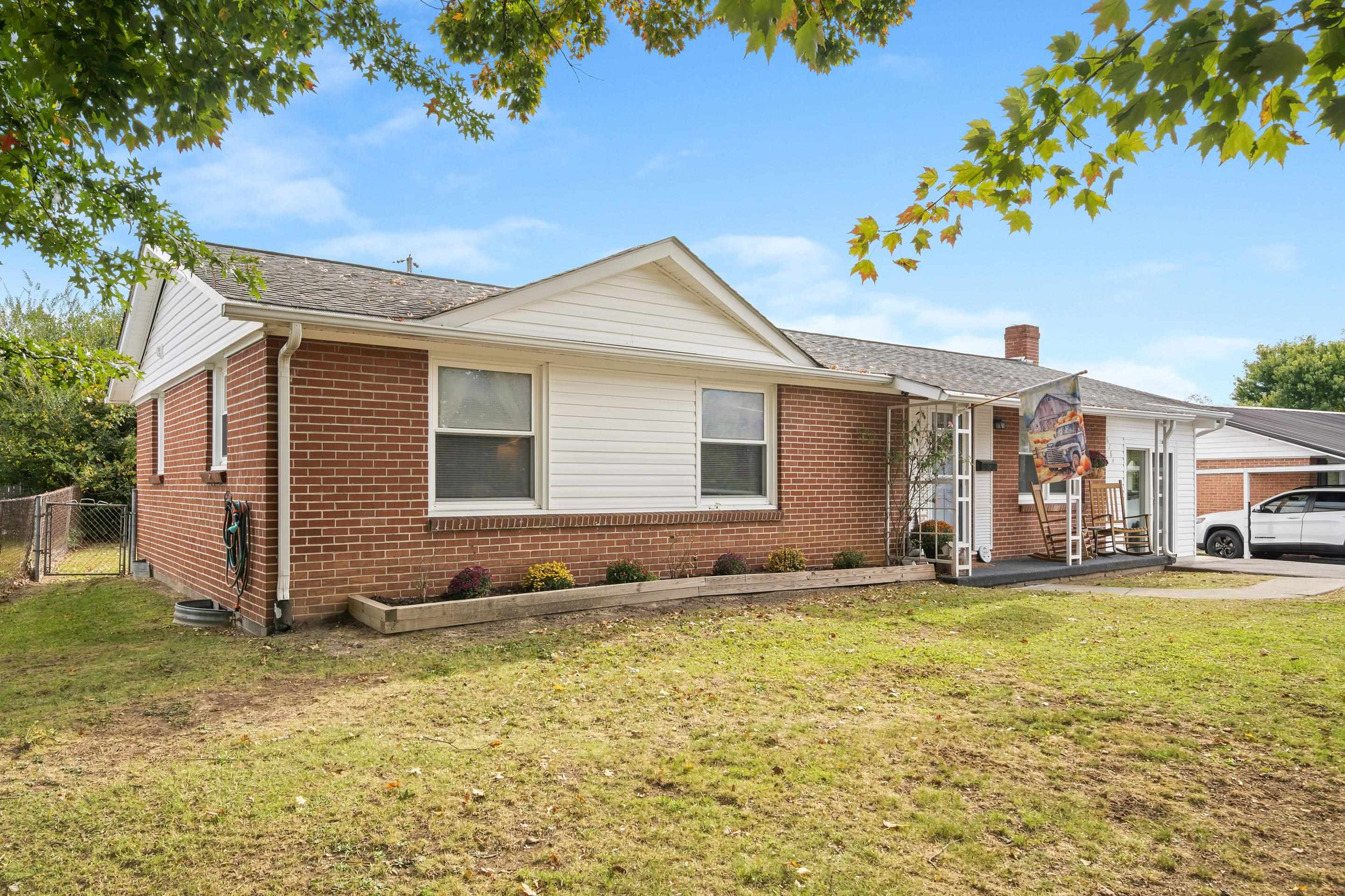 6764 Washington Avenue Fairlawn VA 24141