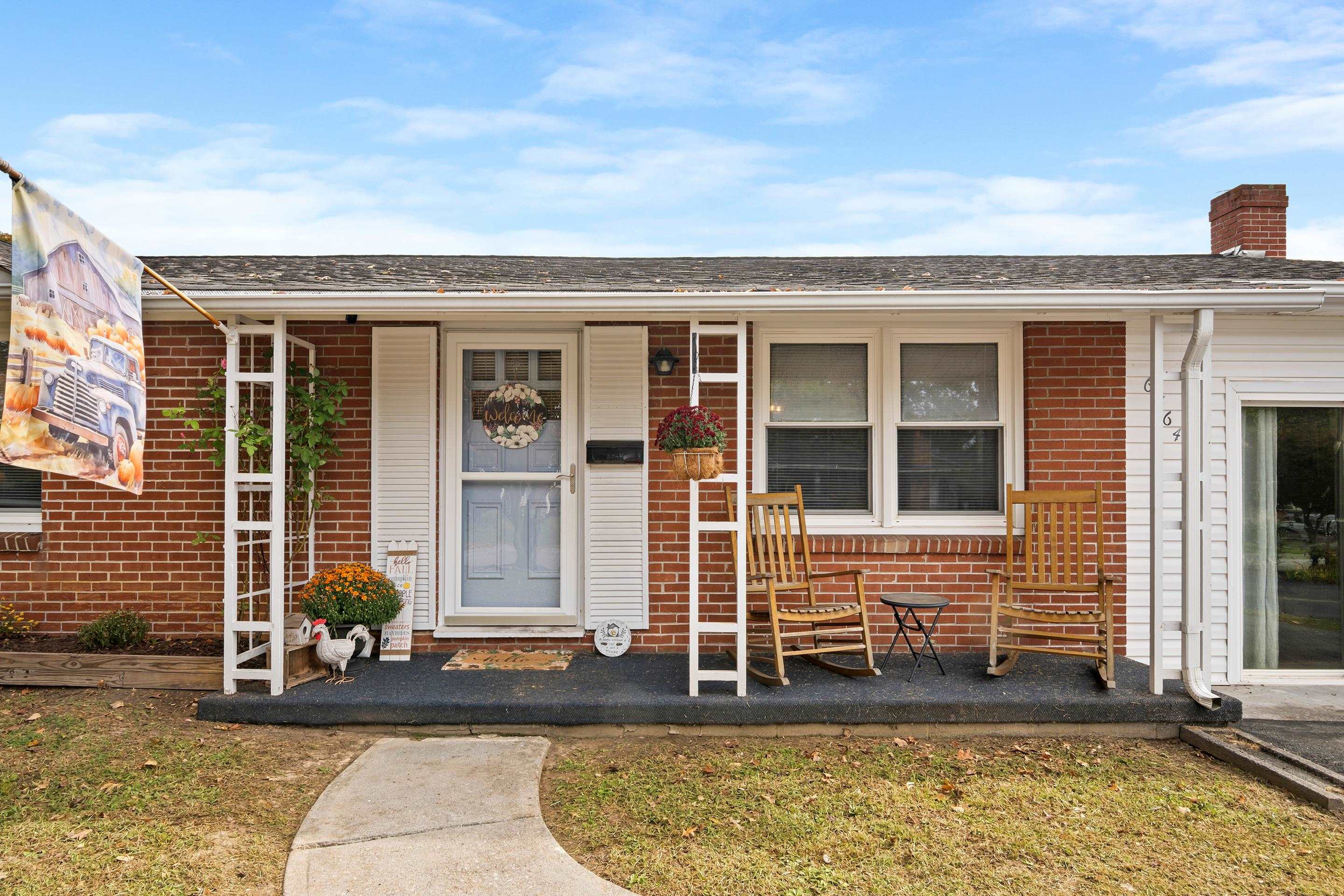 6764 Washington Avenue Fairlawn VA 24141