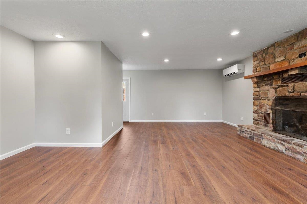 103 Riverview Street Pembroke VA 24136