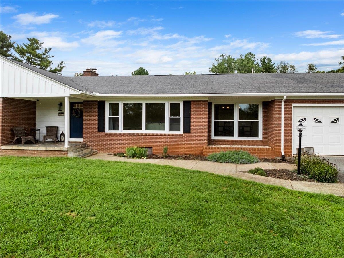 103 Riverview Street Pembroke VA 24136