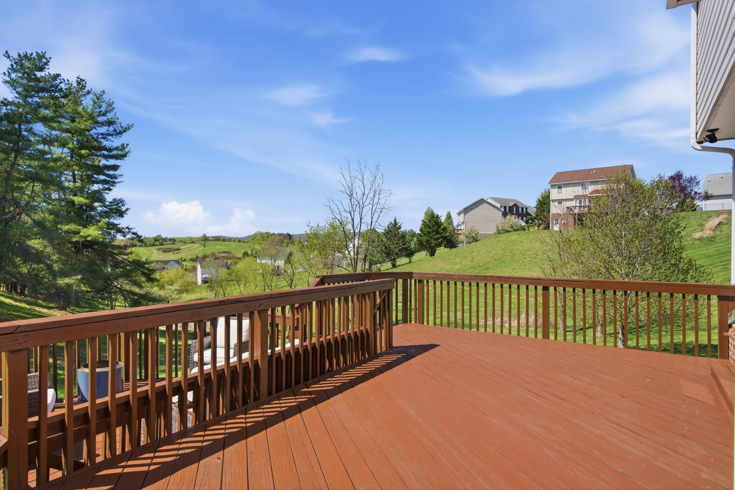 5 King Charles Court NW Christiansburg VA 24073