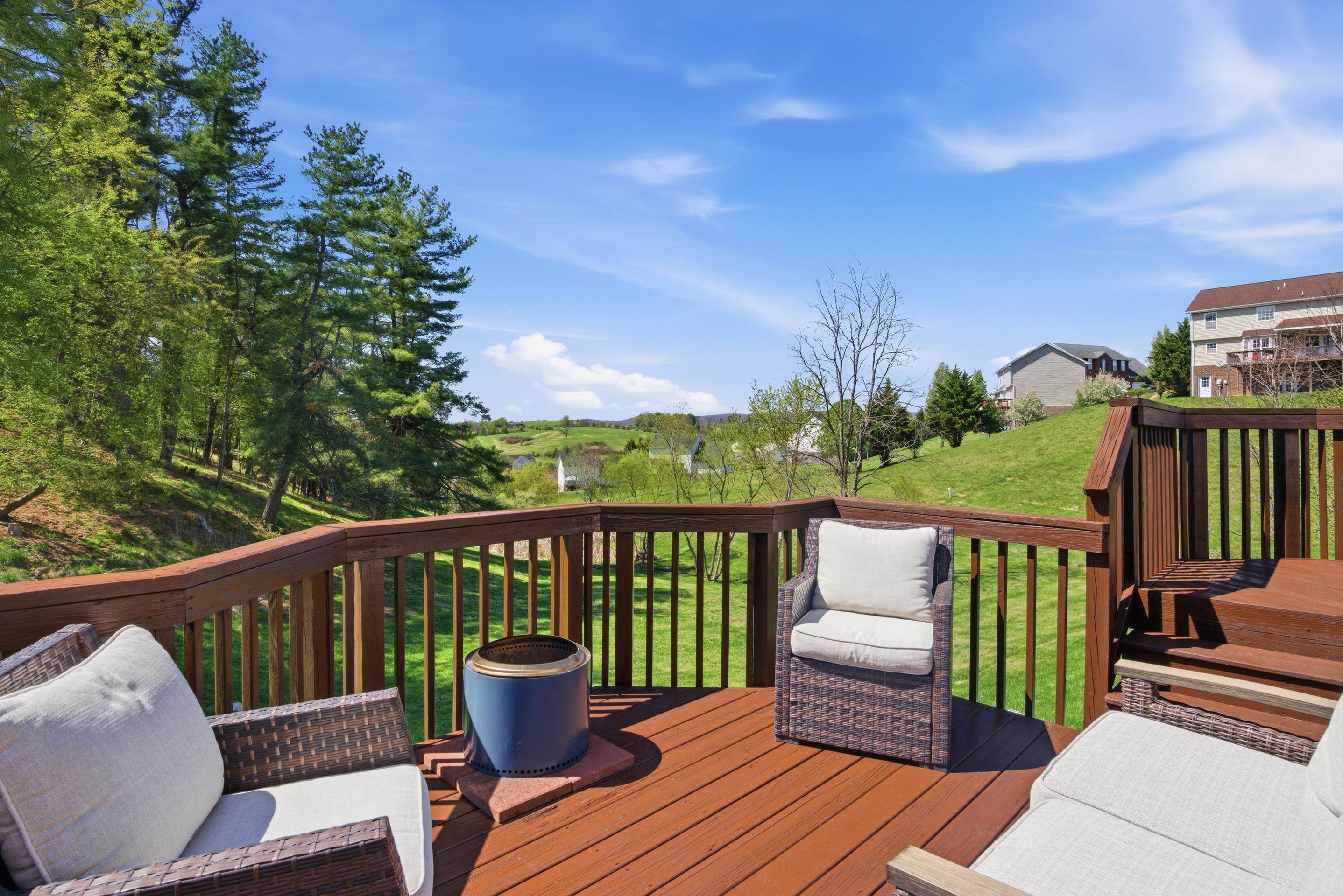 5 King Charles Court NW Christiansburg VA 24073
