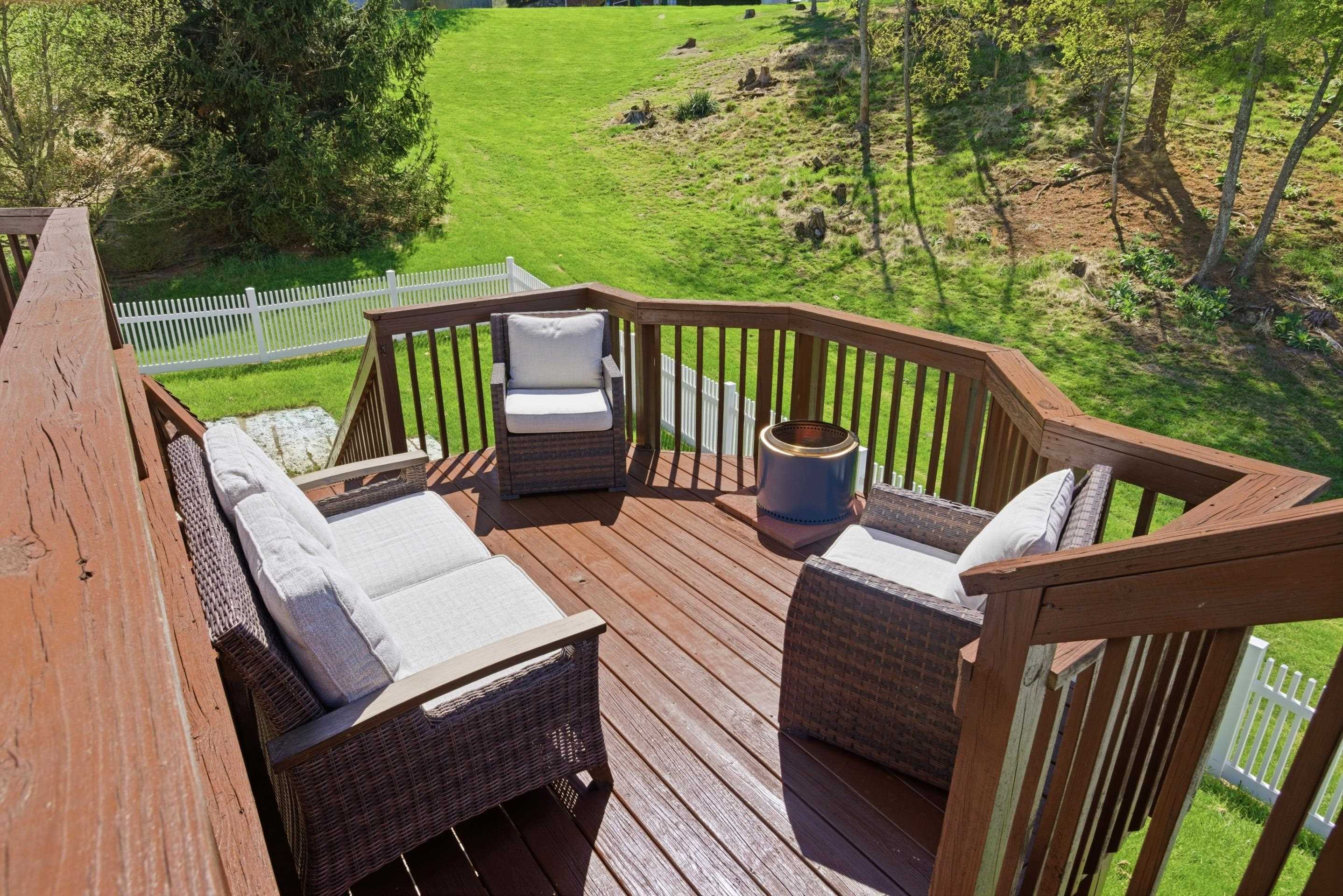 5 King Charles Court NW Christiansburg VA 24073