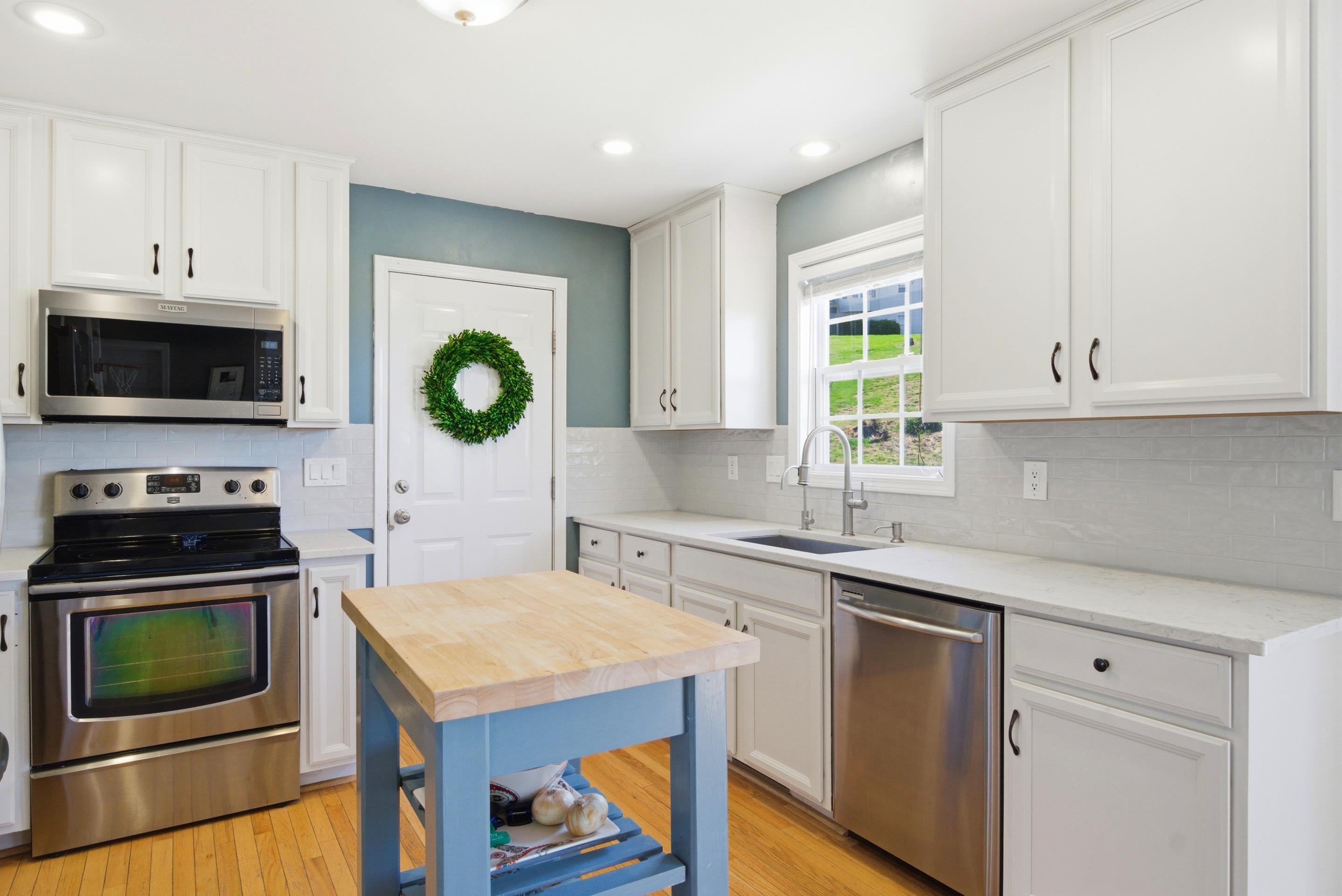 5 King Charles Court NW Christiansburg VA 24073
