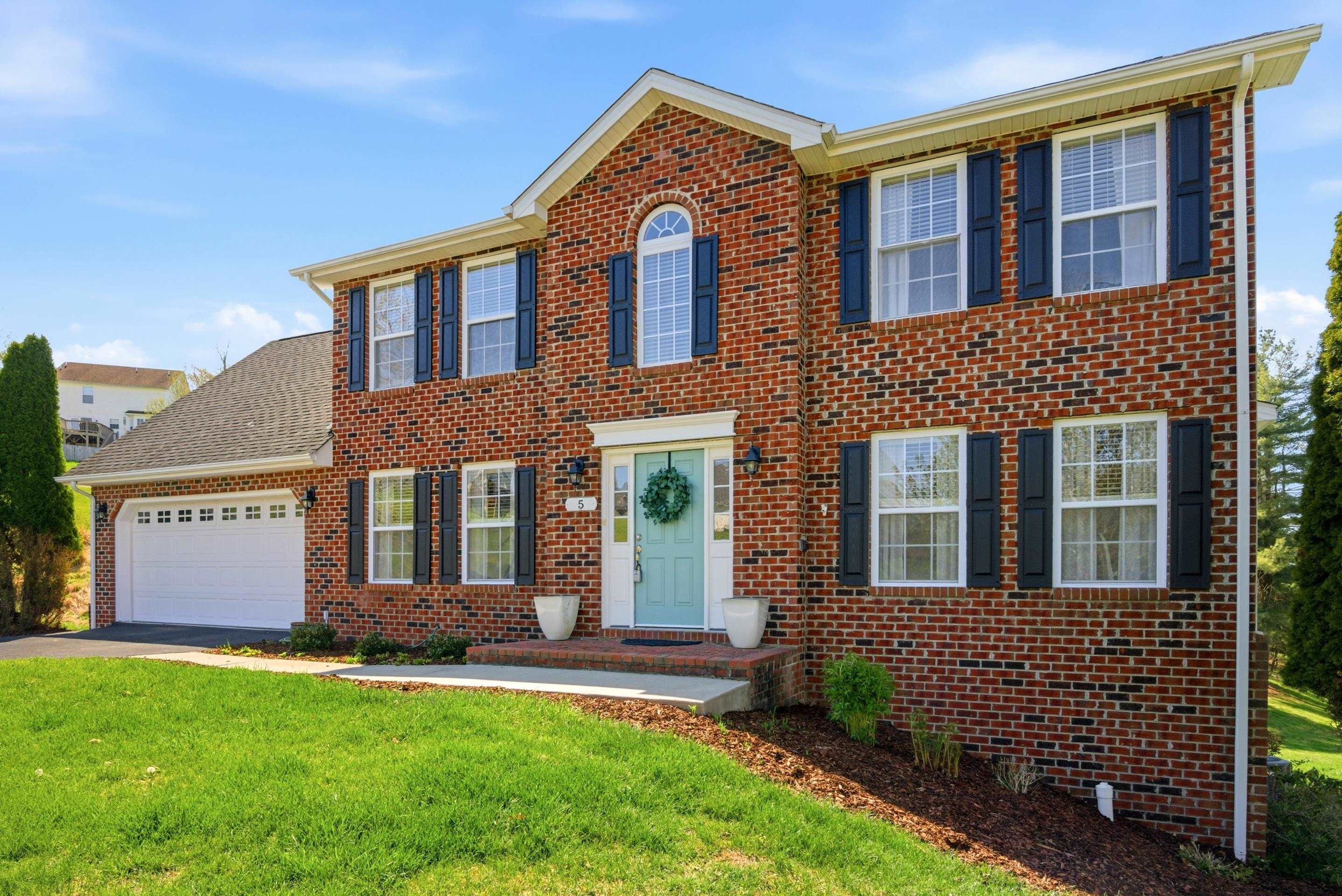 5 King Charles Court NW Christiansburg VA 24073