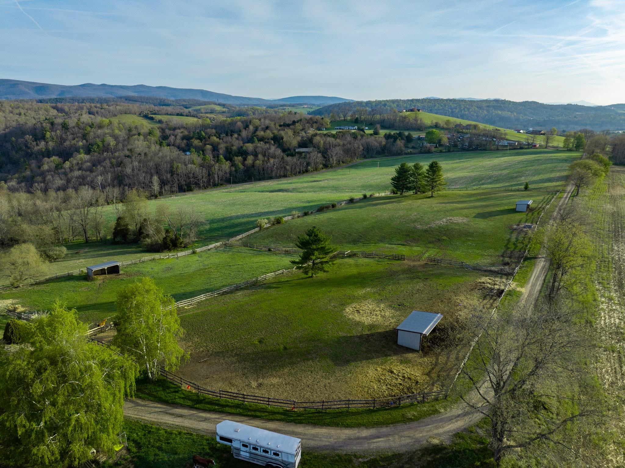2616 Pope Roads Ivanhoe VA 24350