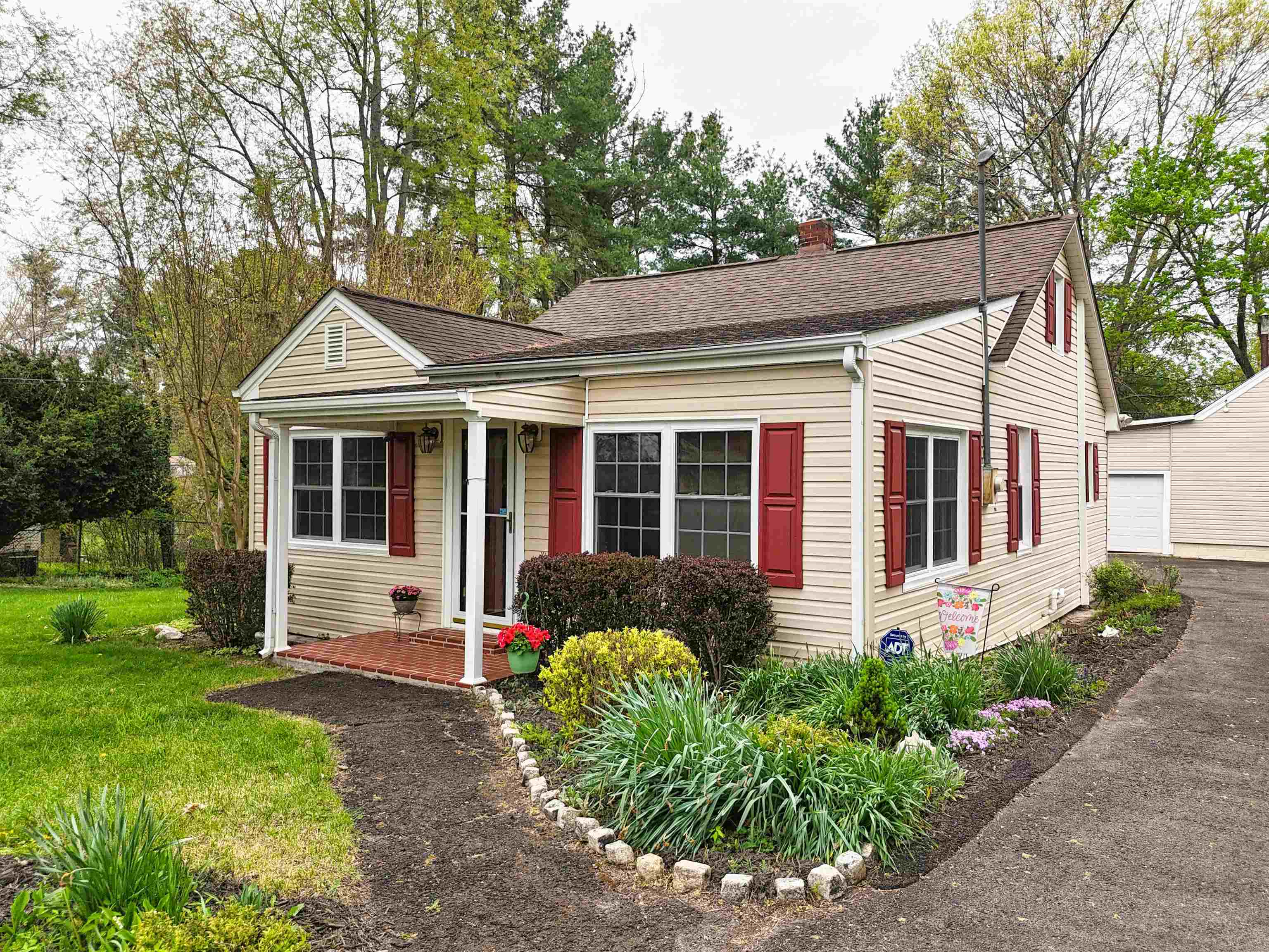 7449 Nicewander Way Fairlawn VA 24141