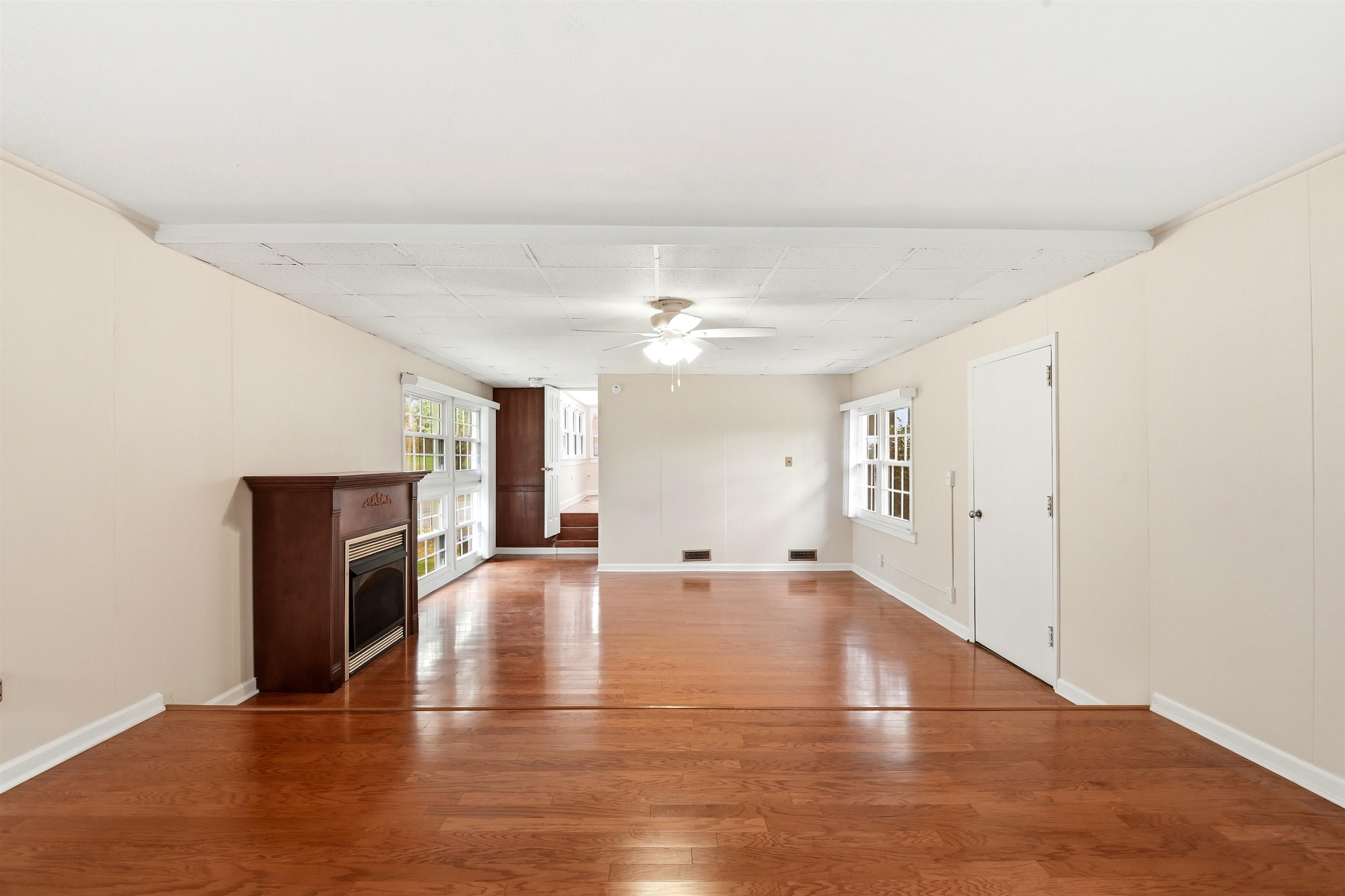 7449 Nicewander Way Fairlawn VA 24141