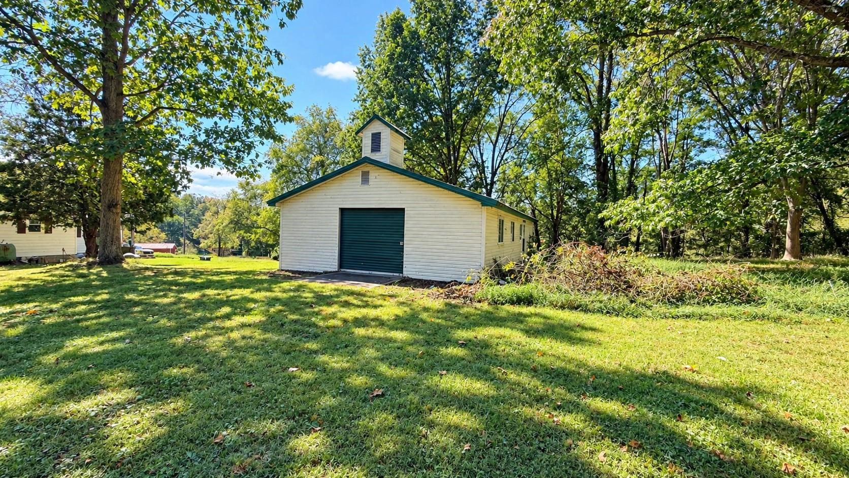 150 Camp Meeting Road E Pearisburg VA 24134