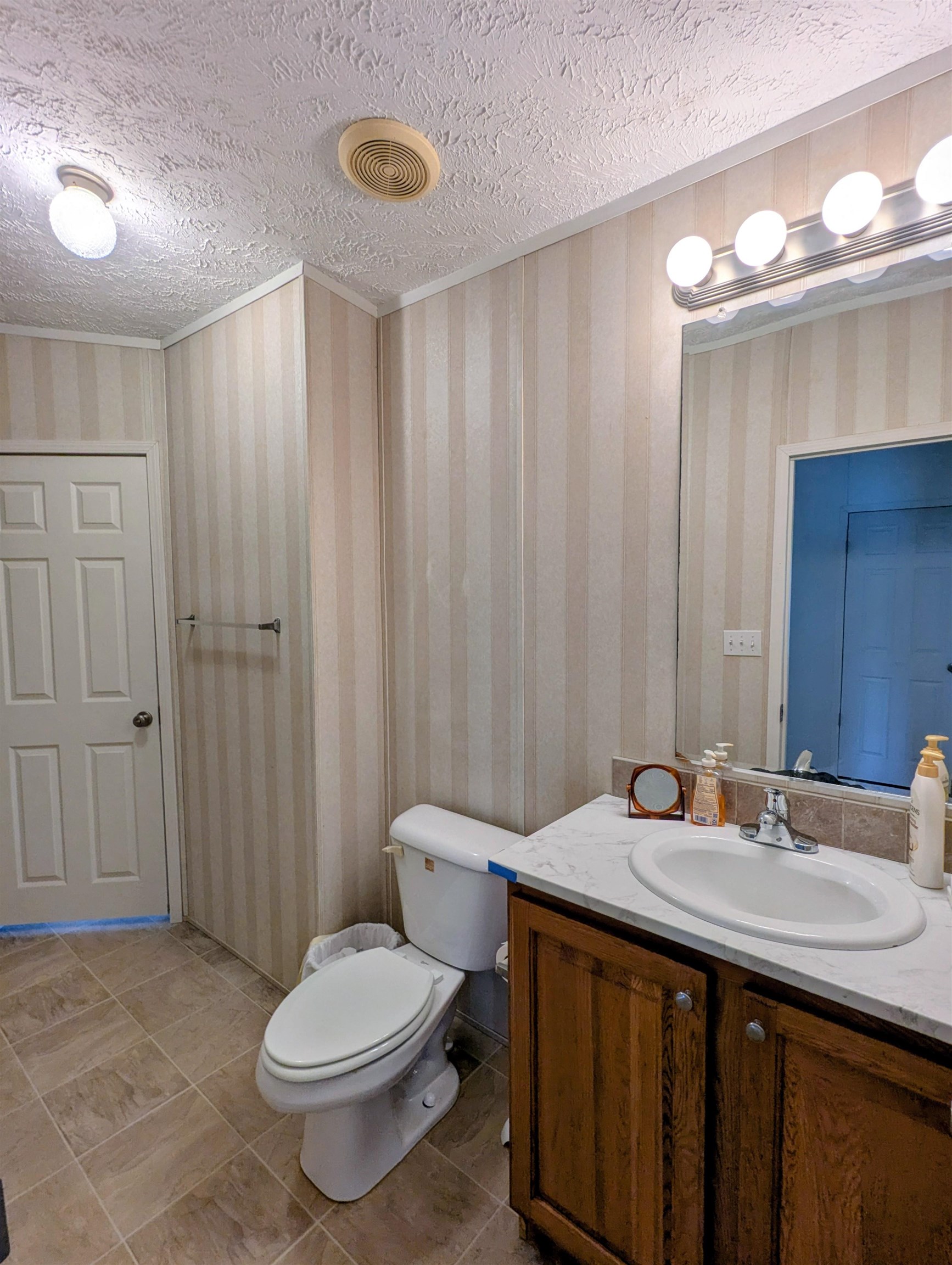 6272 Indian Valley Road Willis VA 24380