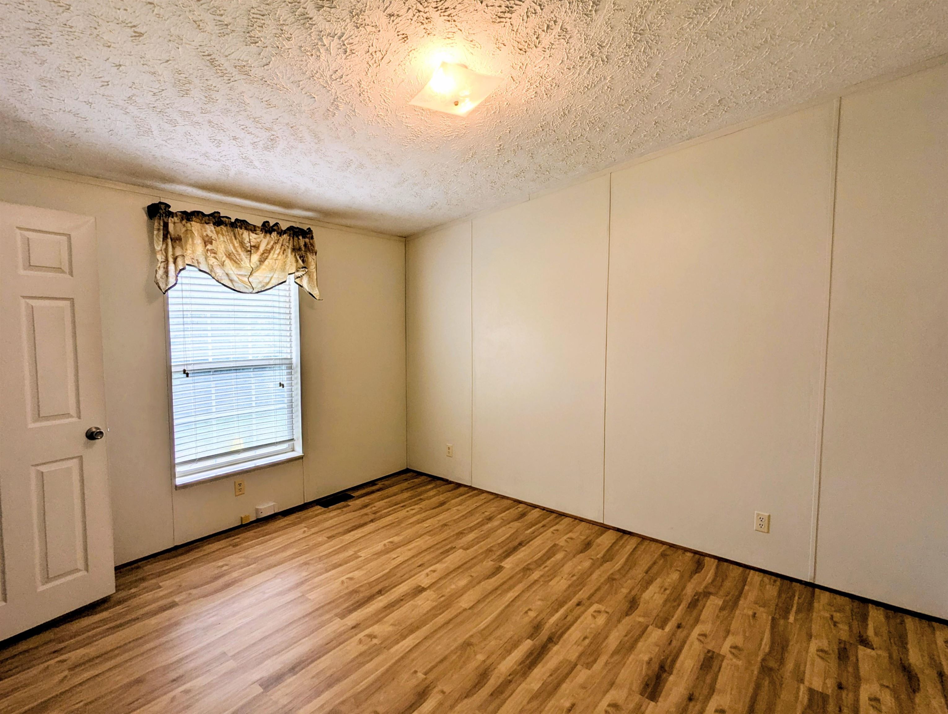 6272 Indian Valley Road Willis VA 24380