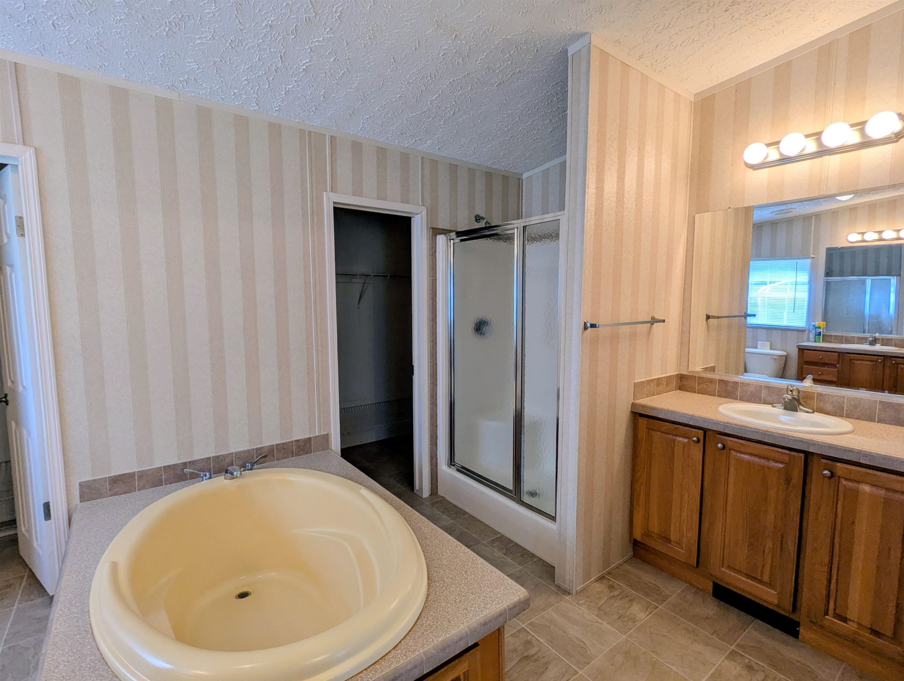 6272 Indian Valley Road Willis VA 24380