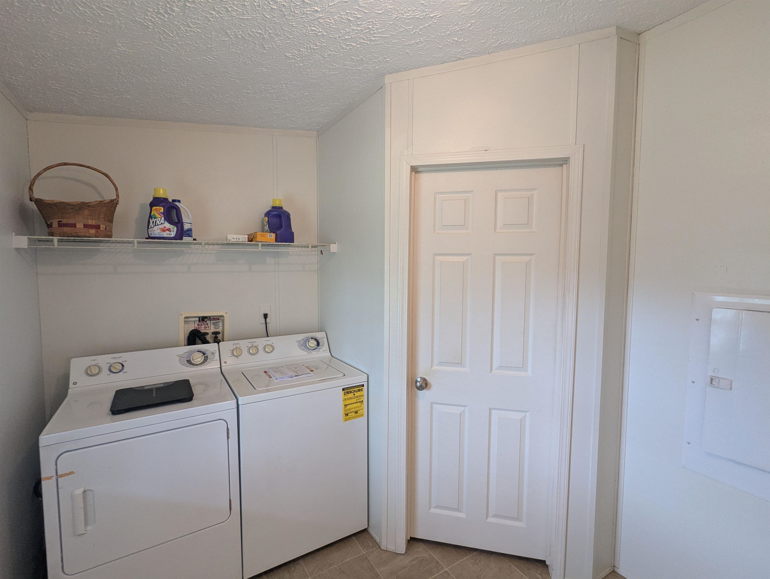 6272 Indian Valley Road Willis VA 24380