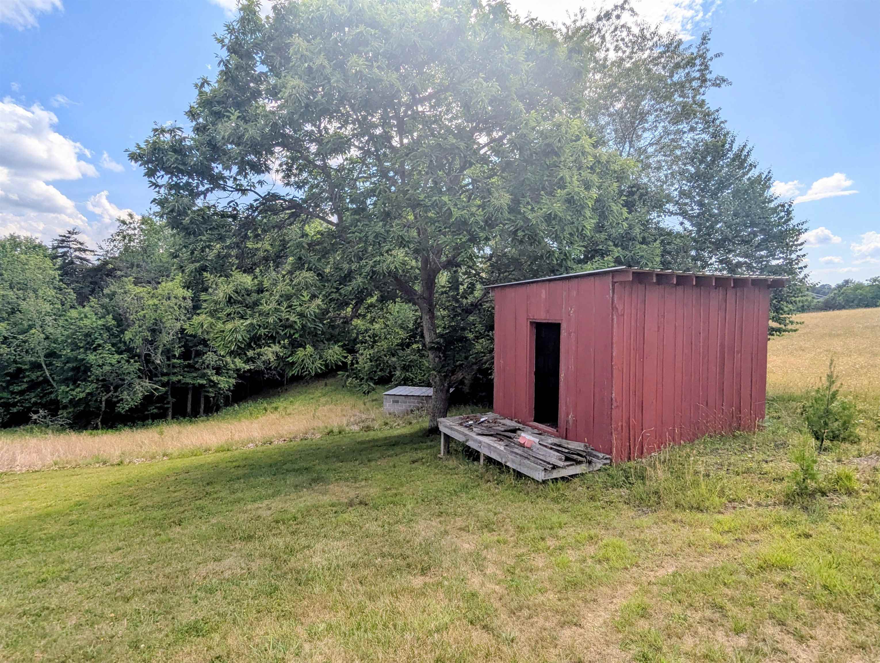 6272 Indian Valley Road Willis VA 24380