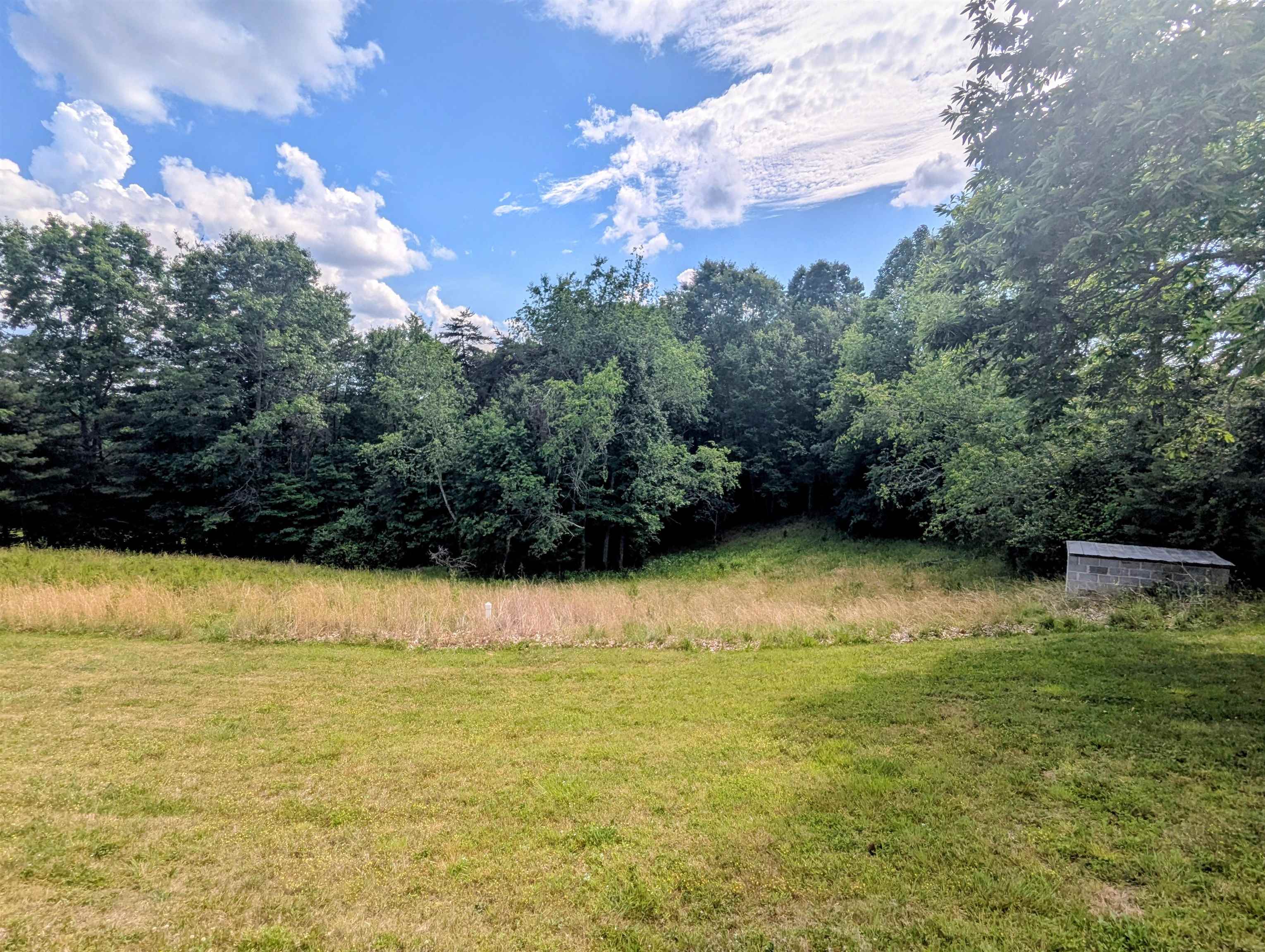 6272 Indian Valley Road Willis VA 24380