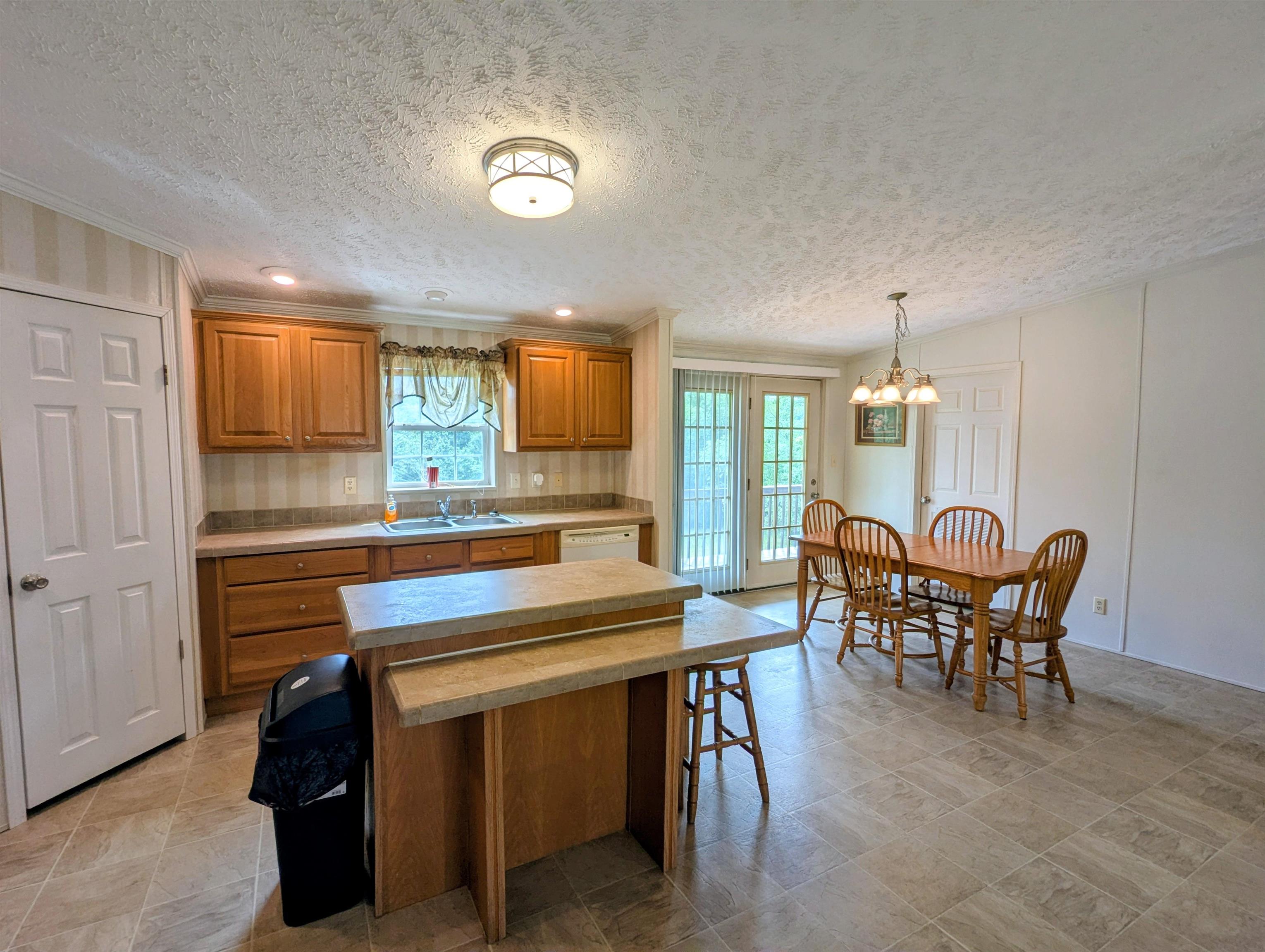 6272 Indian Valley Road Willis VA 24380