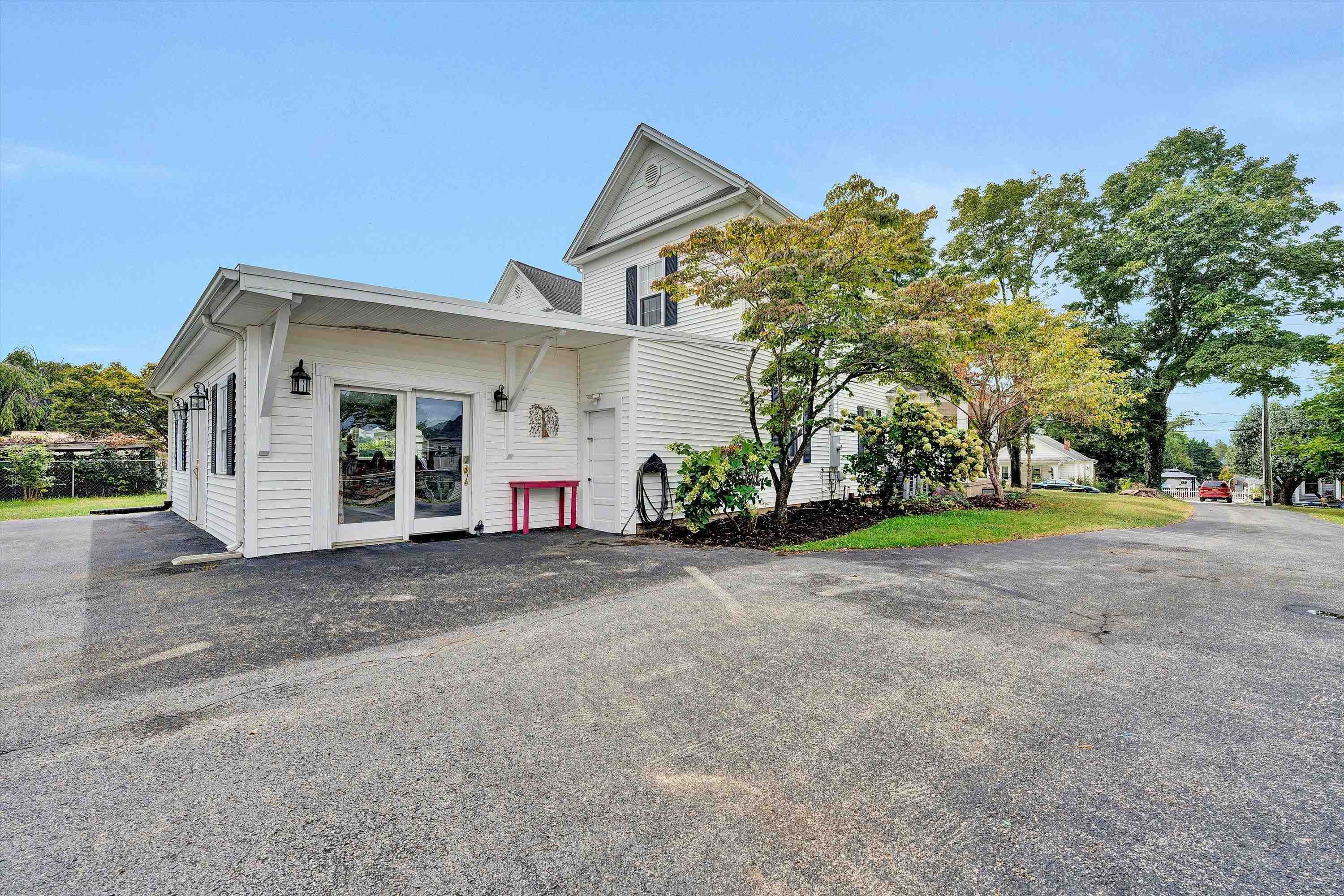 115 Lester Street Christiansburg VA 24073