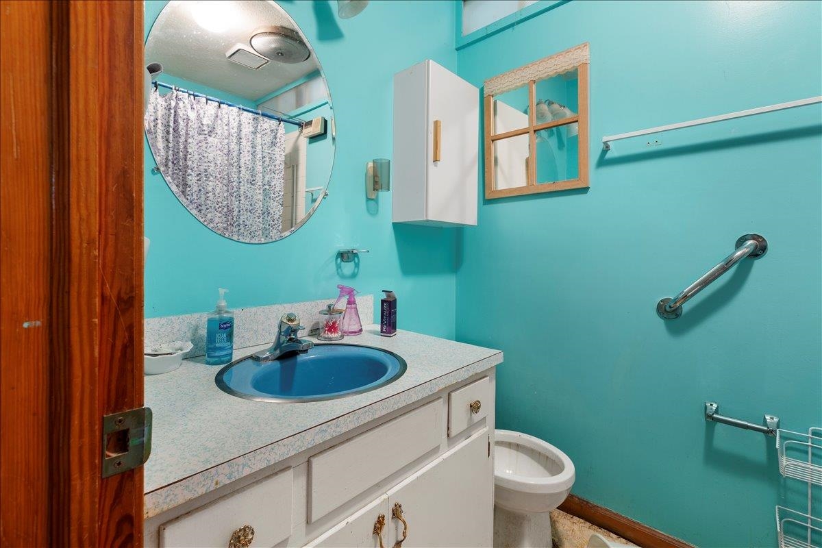 1303 Hopkins Drive Pulaski VA 24301