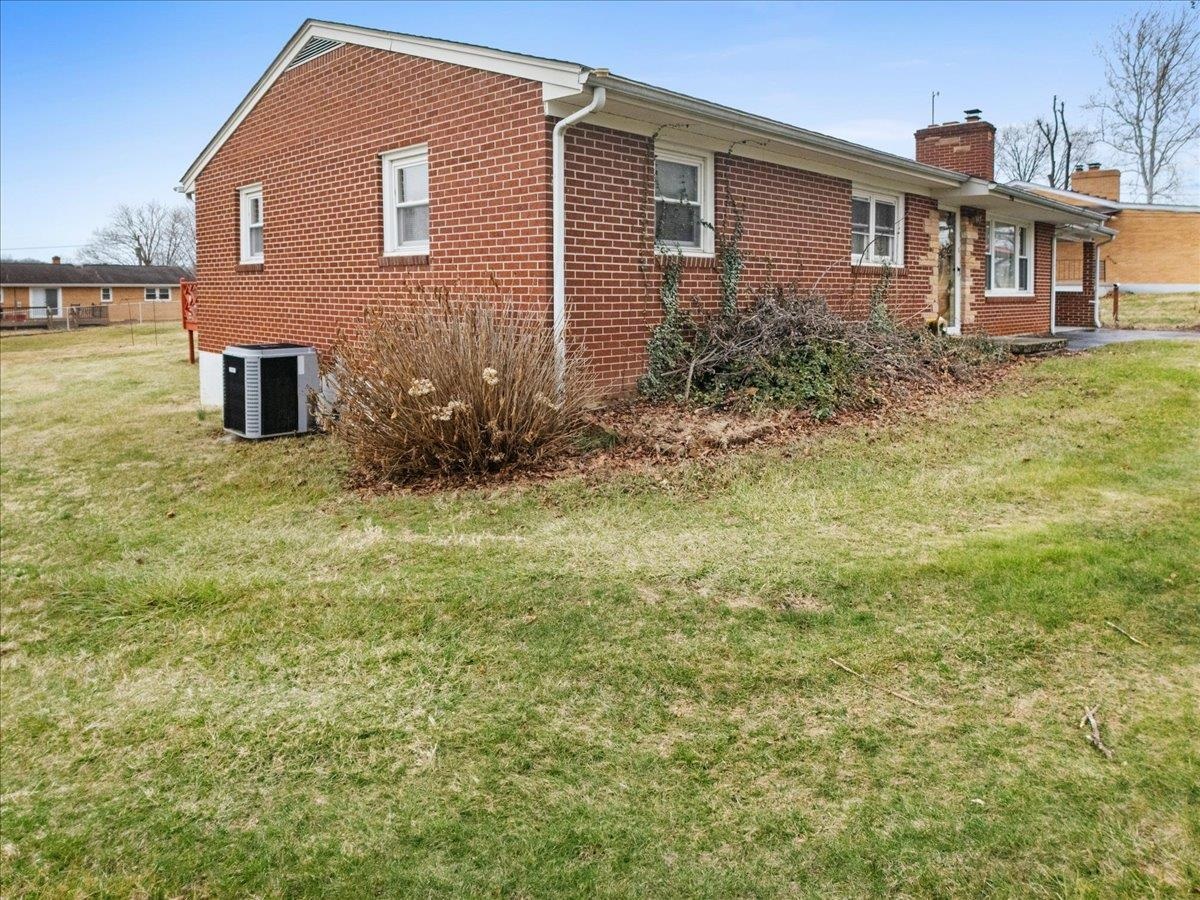 334 Dunbar Avenue Dublin VA 24084