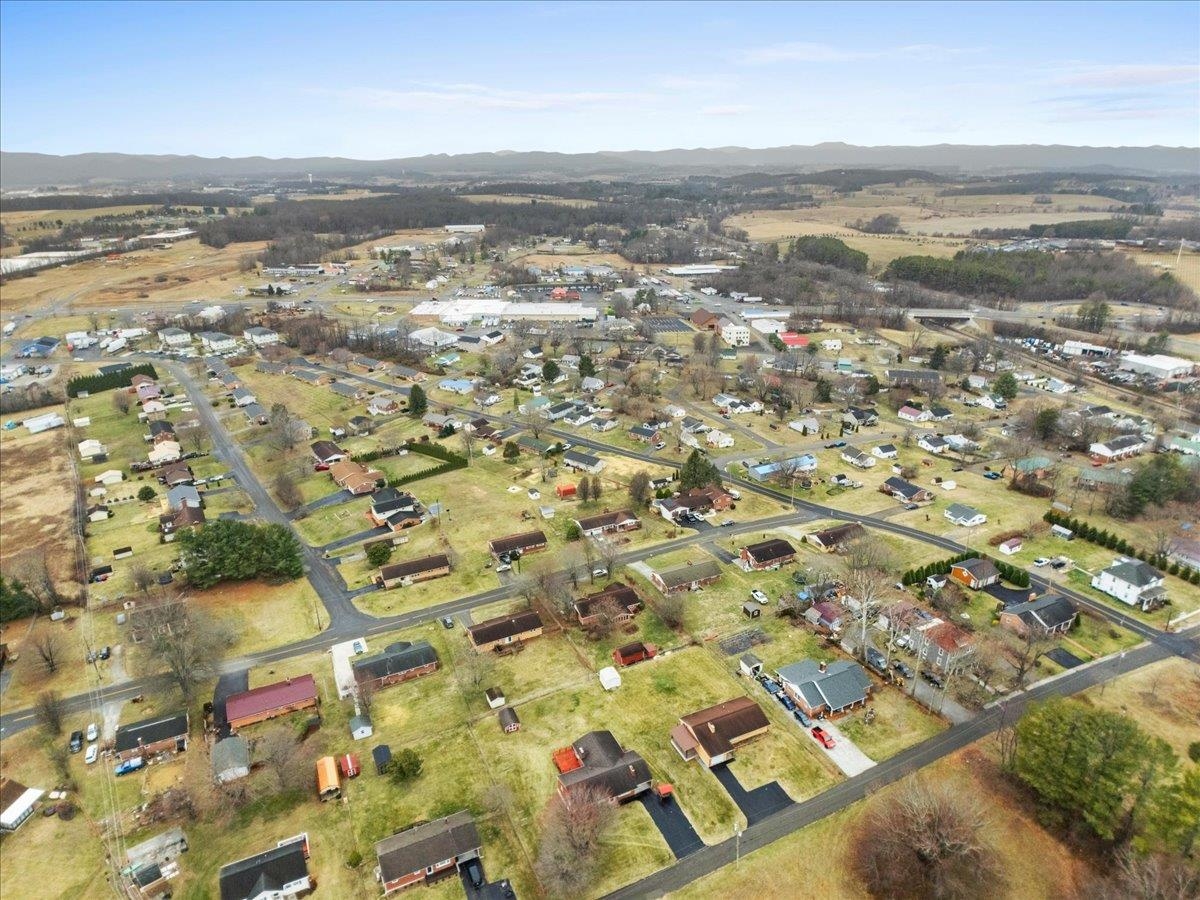 334 Dunbar Avenue Dublin VA 24084