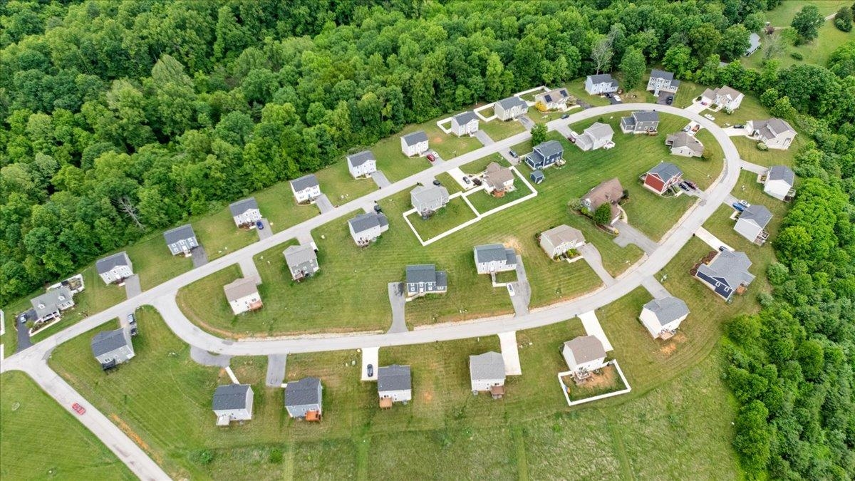 135 Prairie View Lane Pembroke VA 24136
