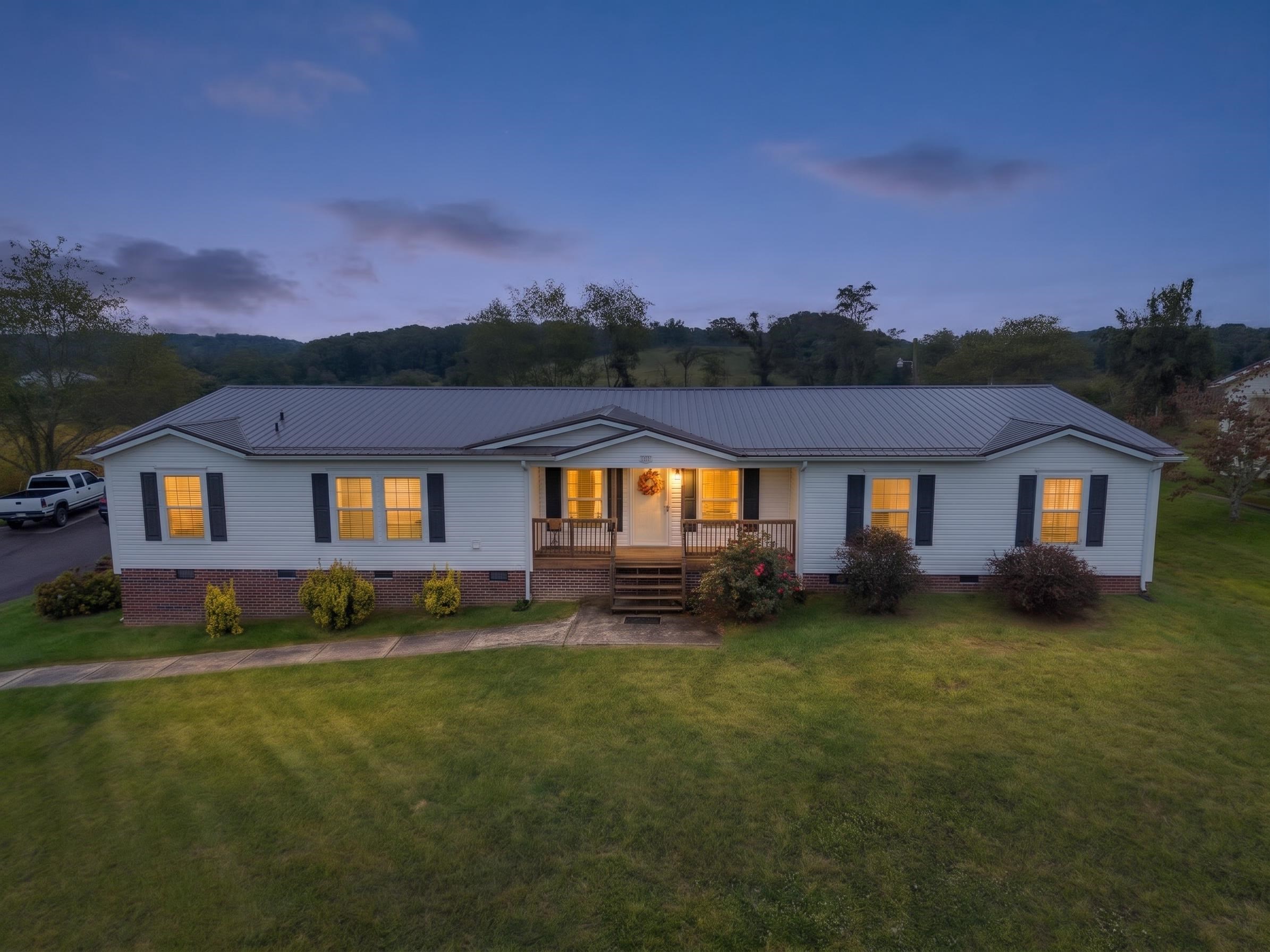 768 Ivanhoe Road Max Meadows VA 24360