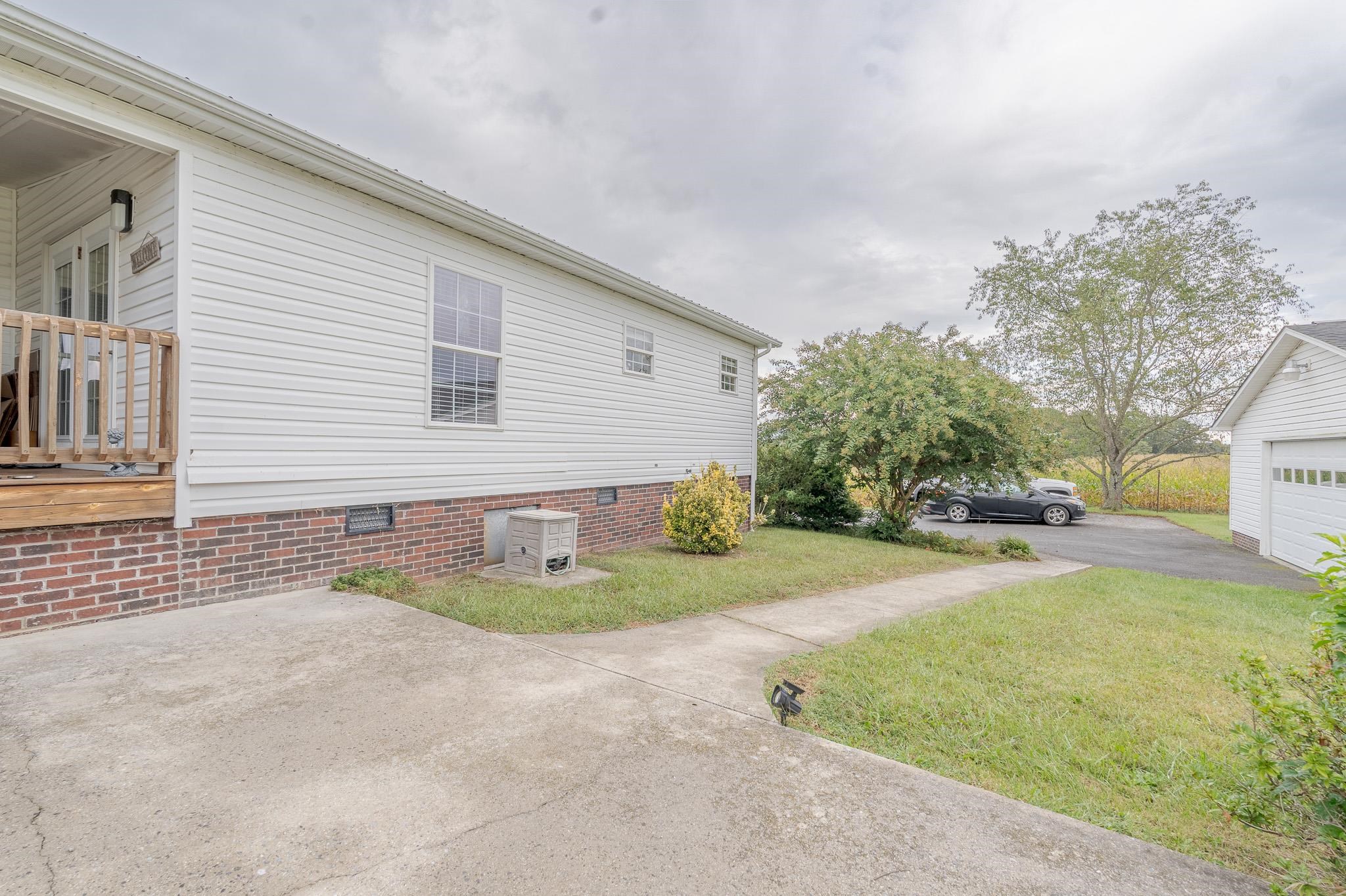 768 Ivanhoe Road Max Meadows VA 24360