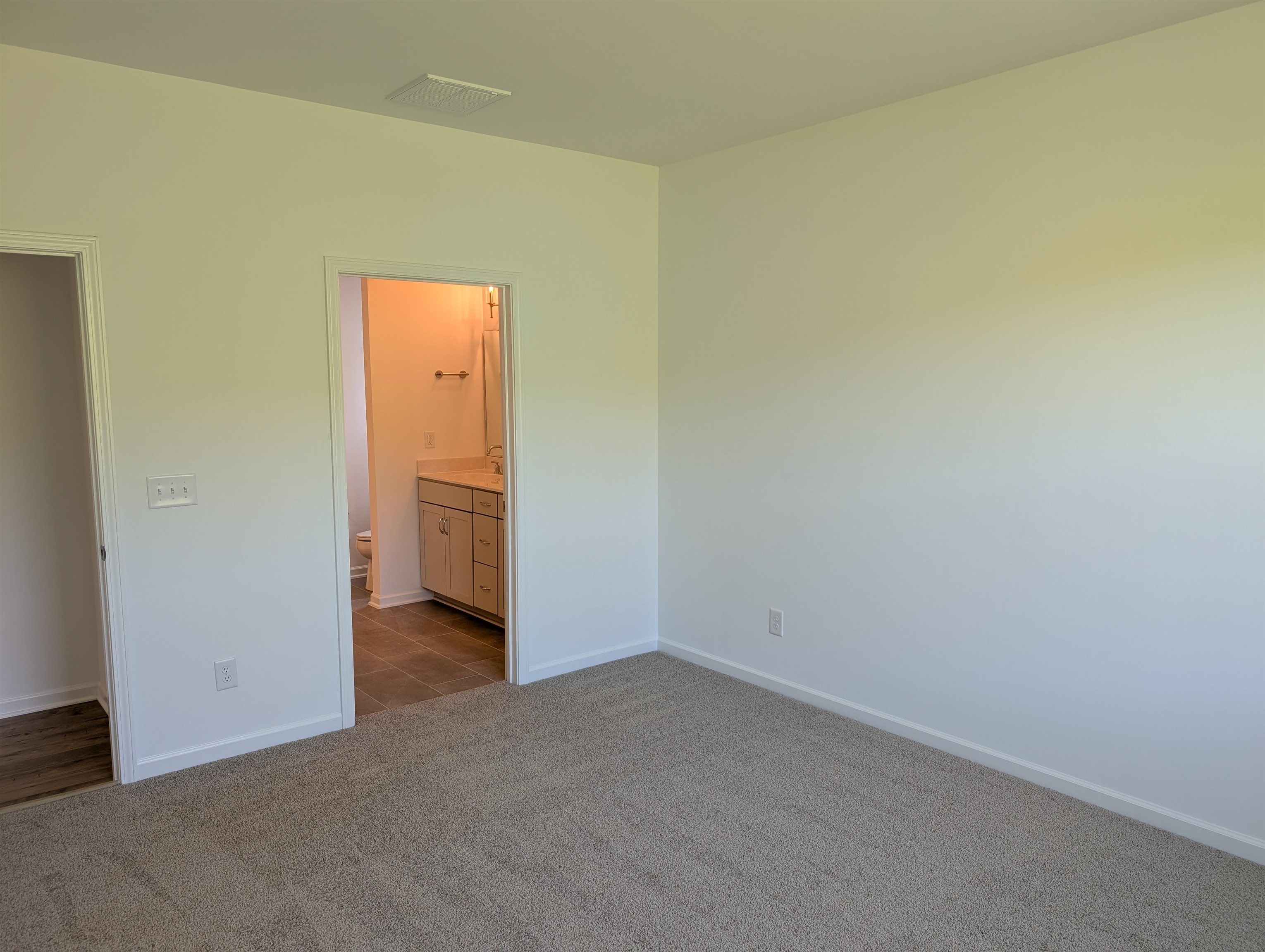 7431 King's Pointe Drive Radford VA 24141