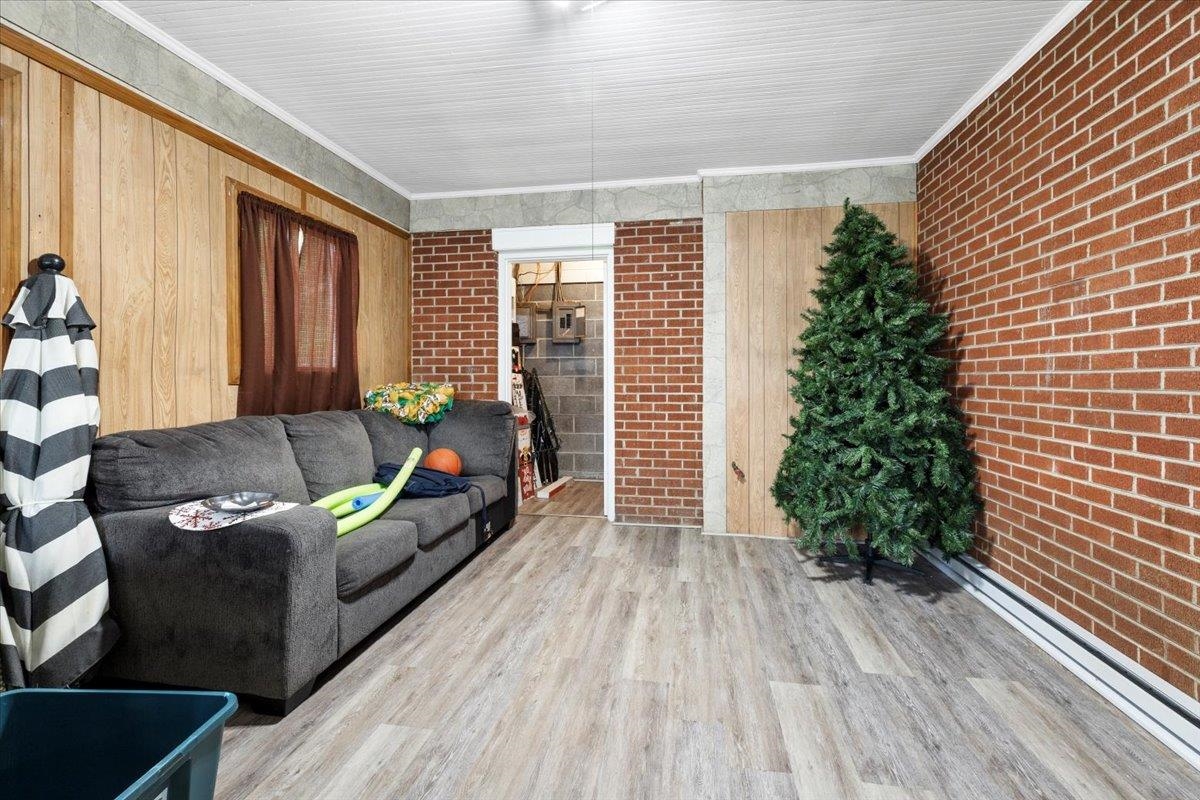 508 College Street Narrows VA 24124