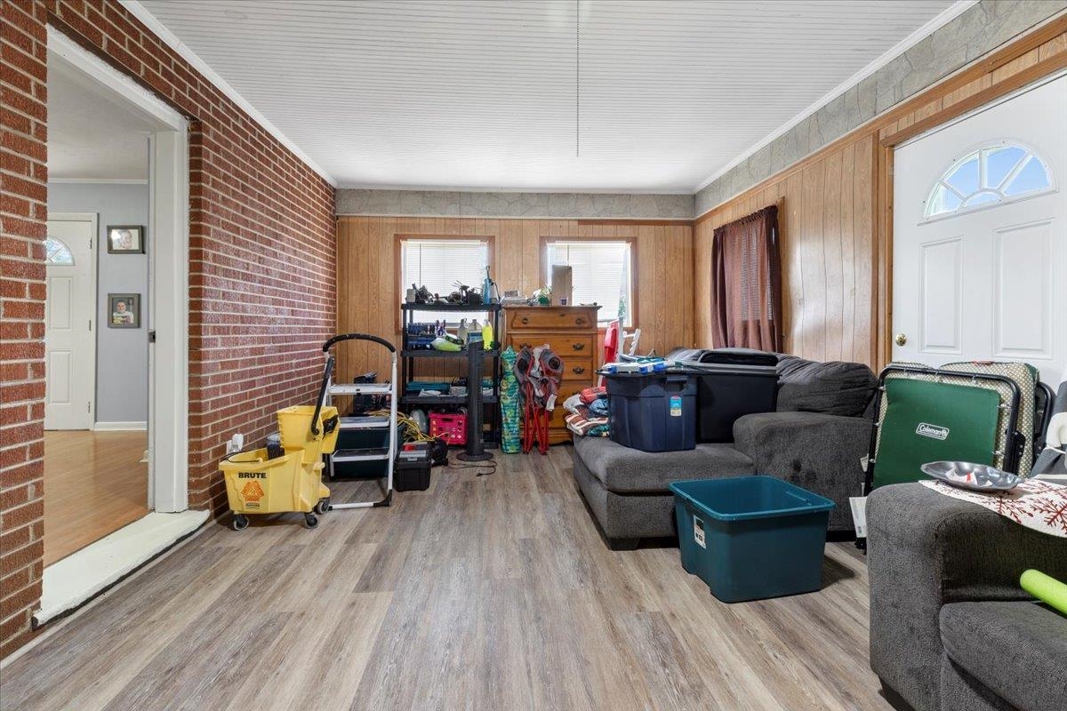 508 College Street Narrows VA 24124