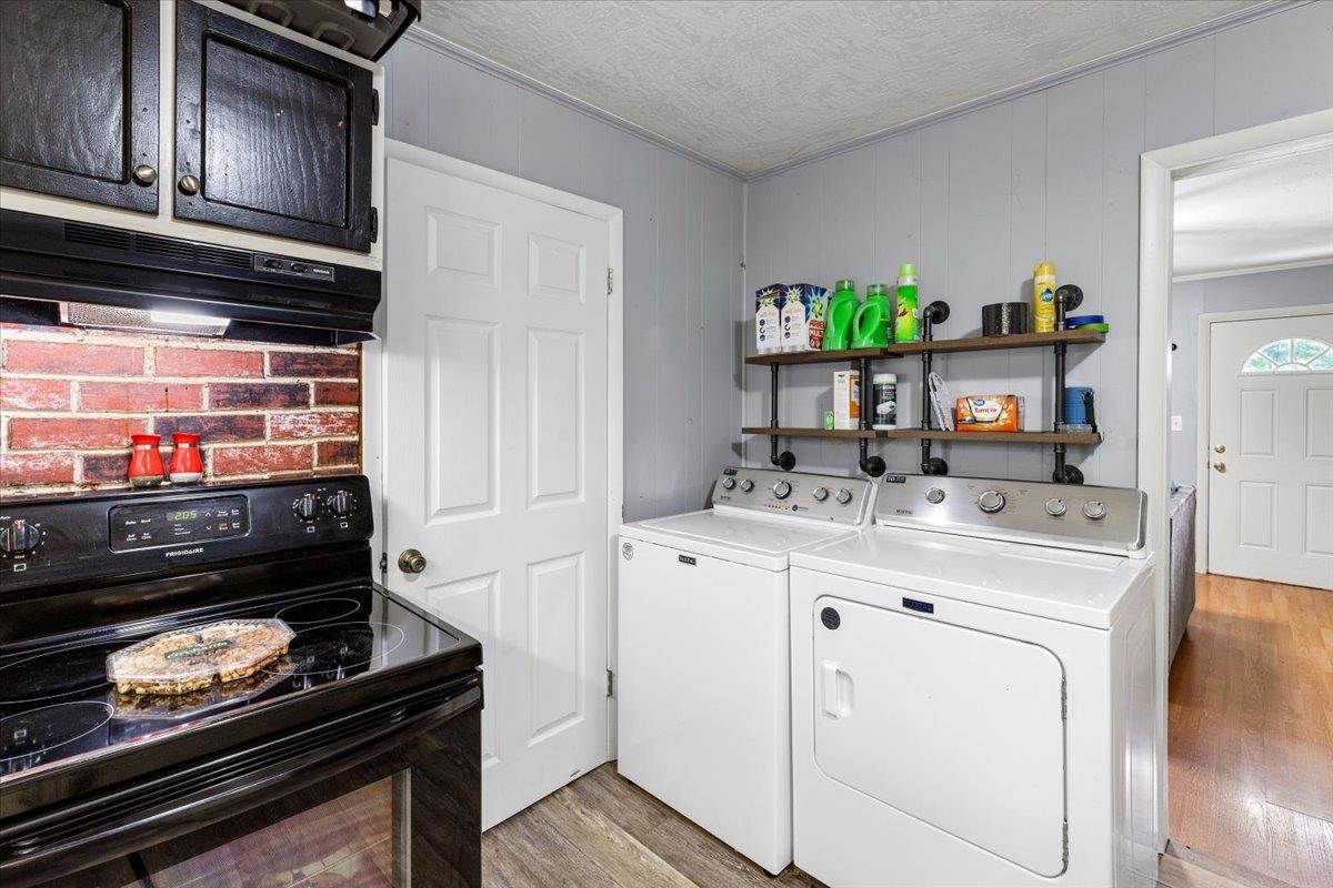 508 College Street Narrows VA 24124