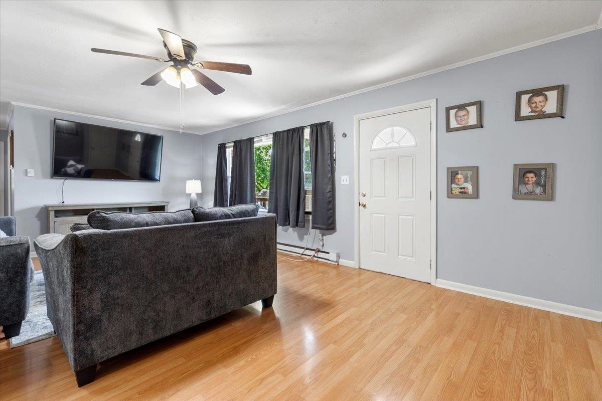 508 College Street Narrows VA 24124