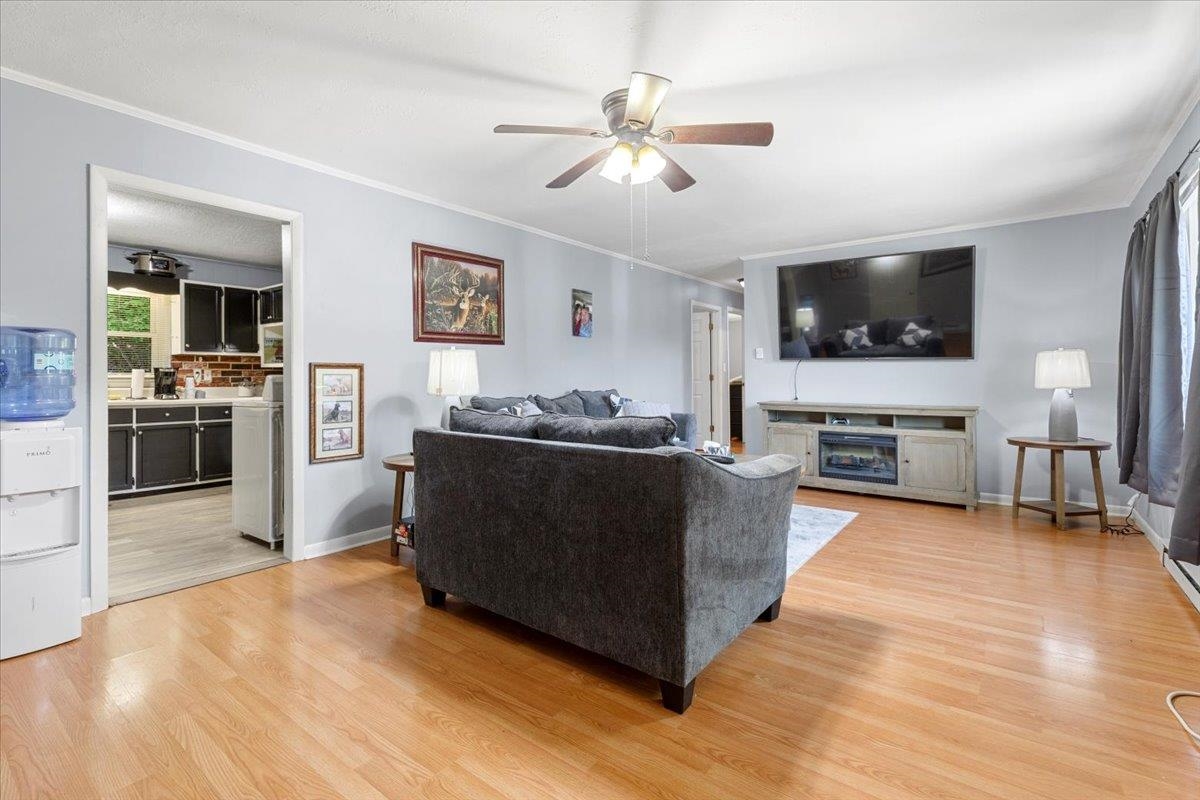 508 College Street Narrows VA 24124