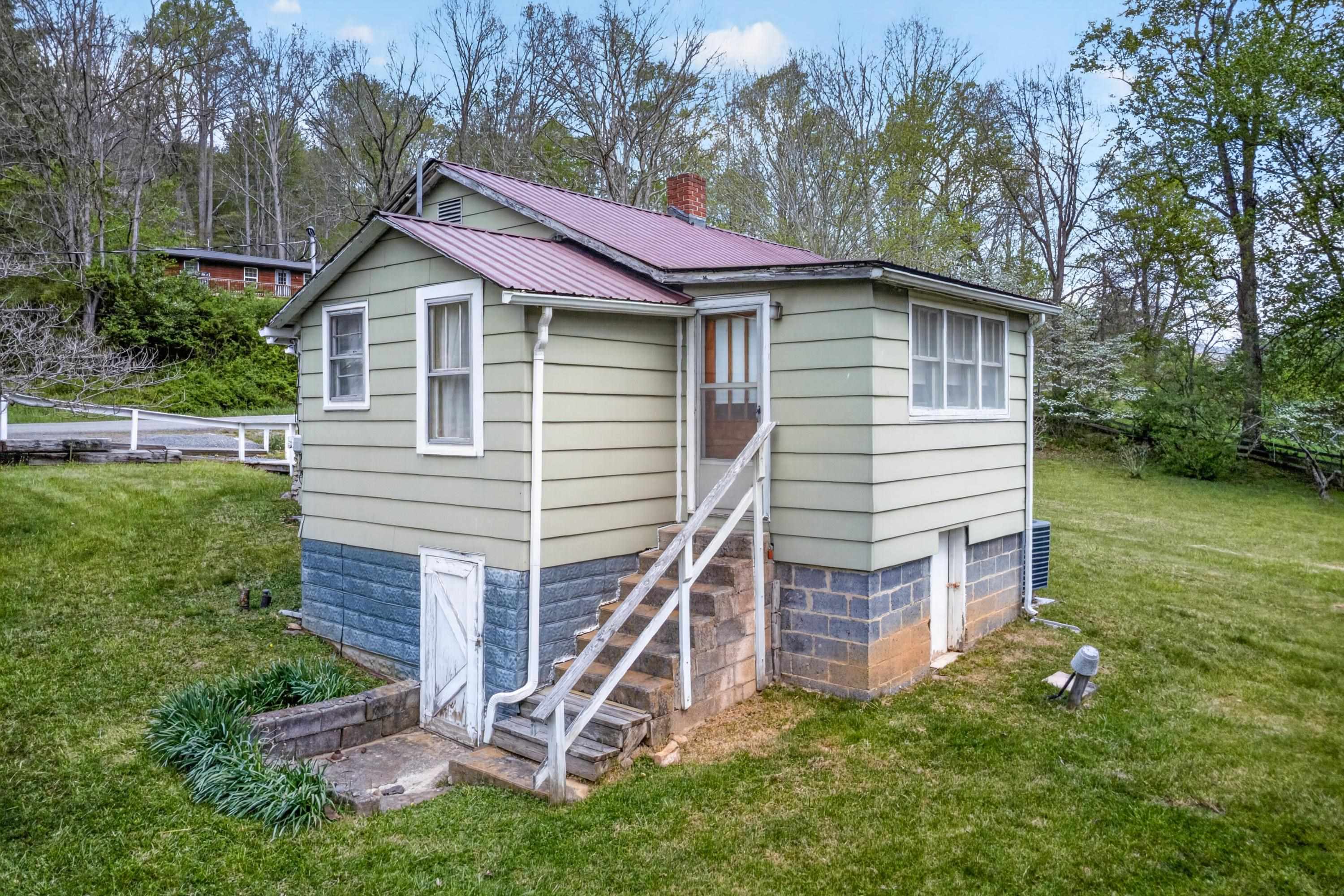 5600 Laurel Fork Road Rocky Gap VA 24366