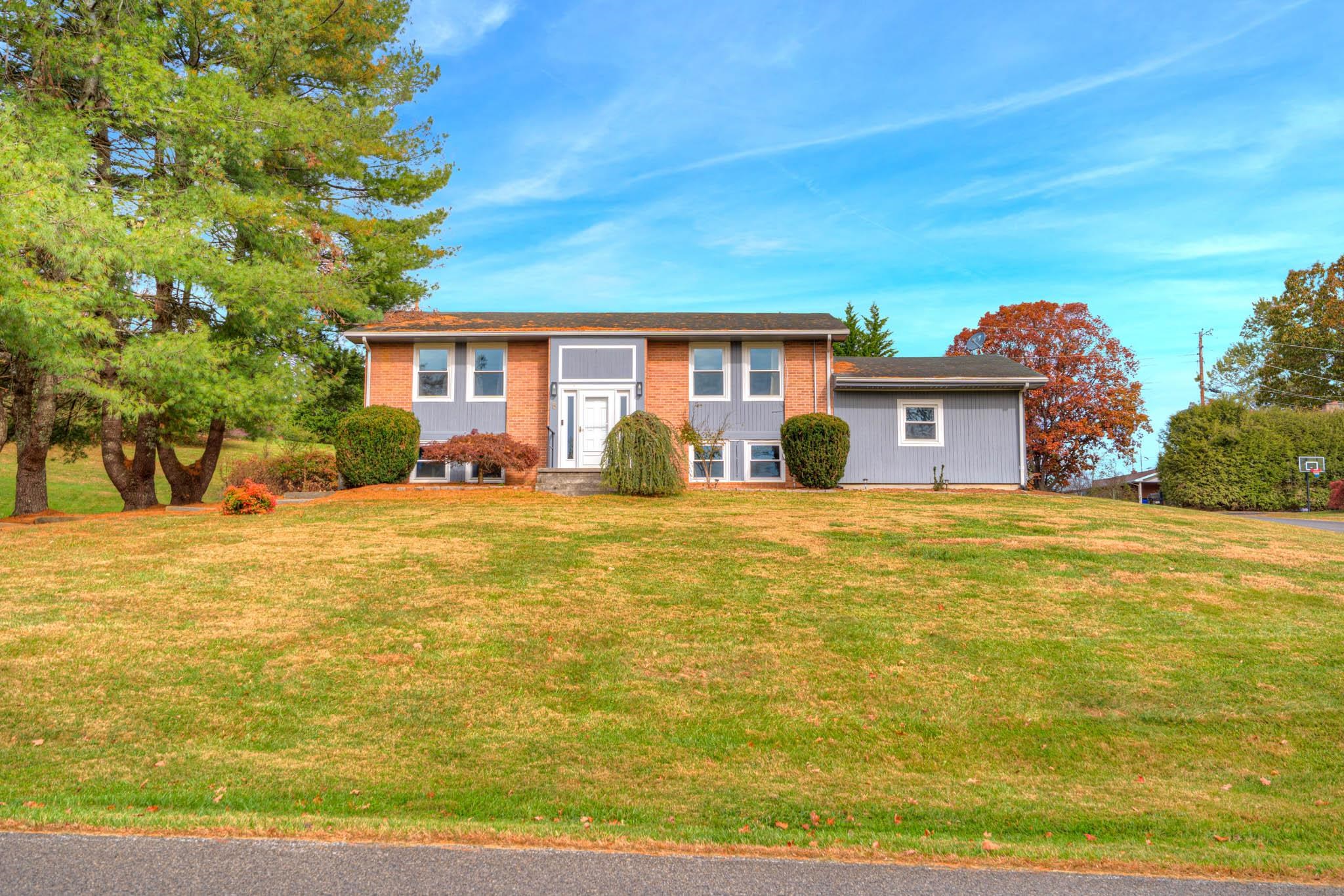 5 S Dudley Drive Christiansburg VA 24073